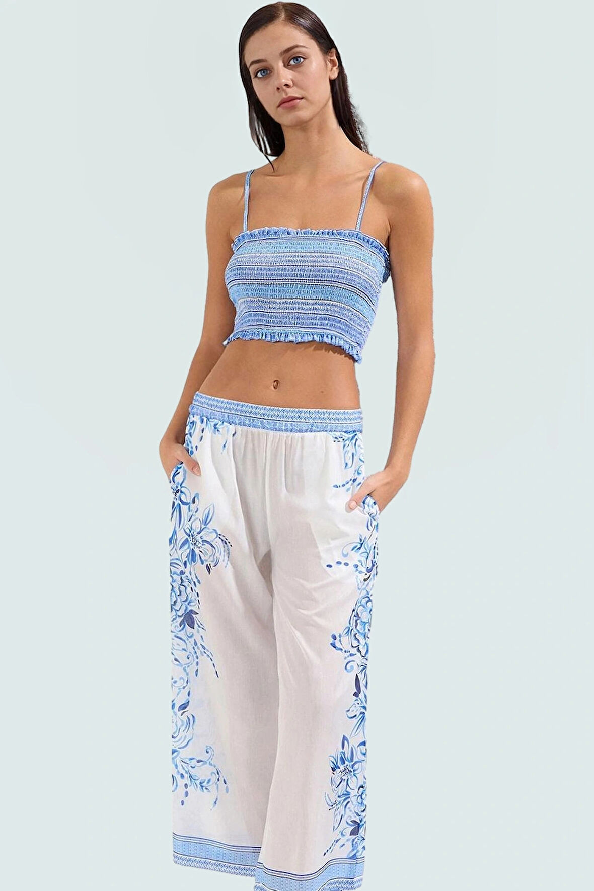 Yazlık Çiçek Desenli Pamuklu Bluz Pantolon Takım Plaj Modası Modern Stil Özenle Seçilmiş