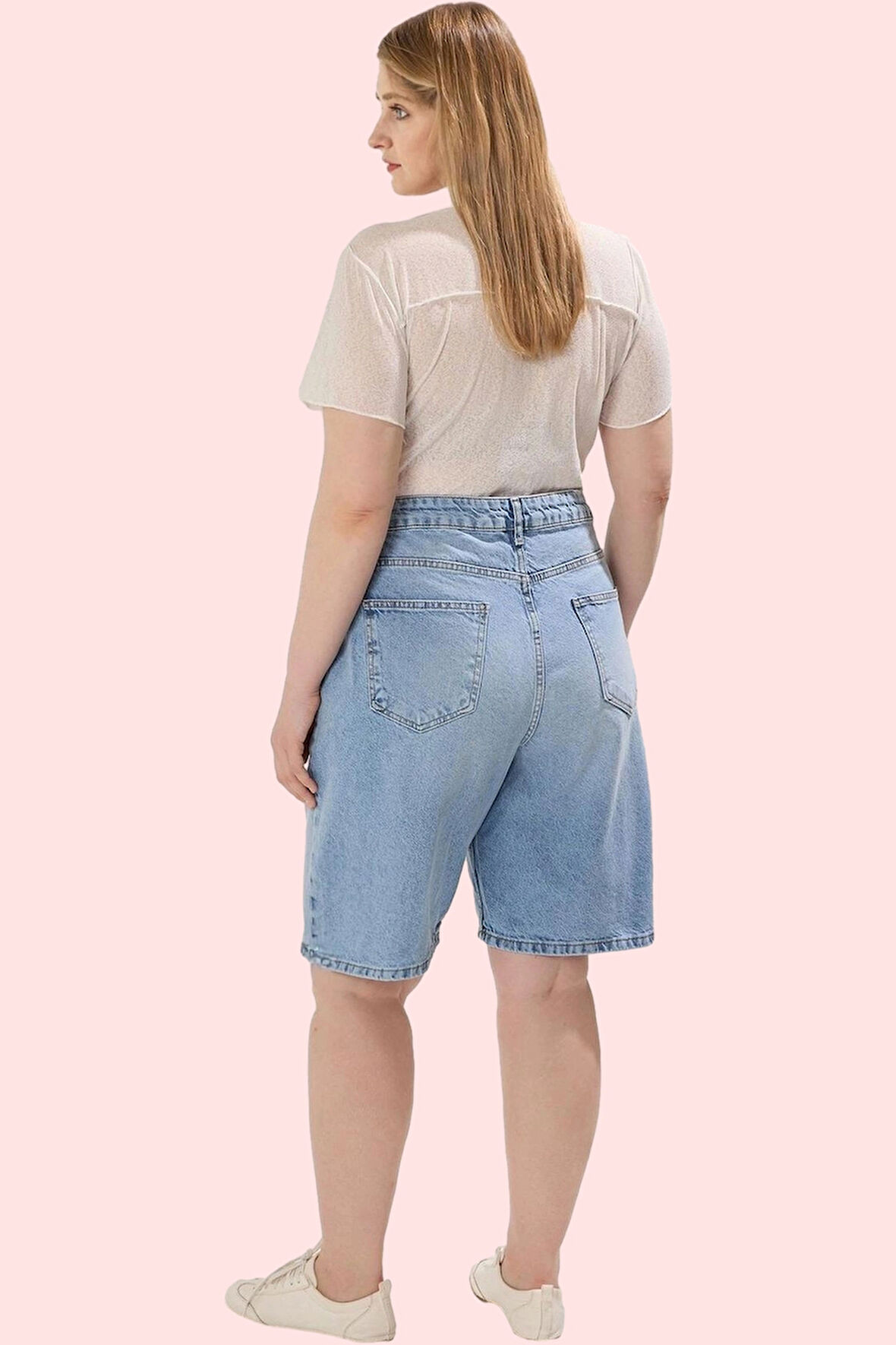 Kadın Denim Şort Yüksek Bel Straight Fit Kısa Boy Pamuklu Günlük Kullanım Kaliteli Malzeme