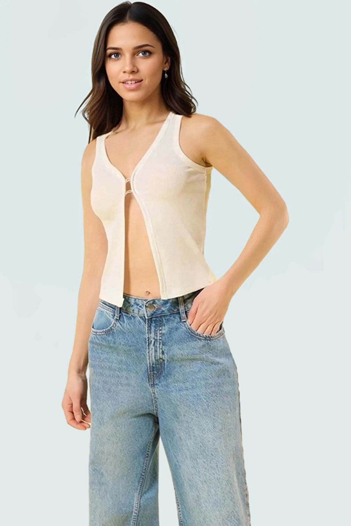 Poliviskon Kaşkorse V Yaka Fitted Crop Bluz Günlük Stil Konforlu Kesim Özenle Seçilmiş
