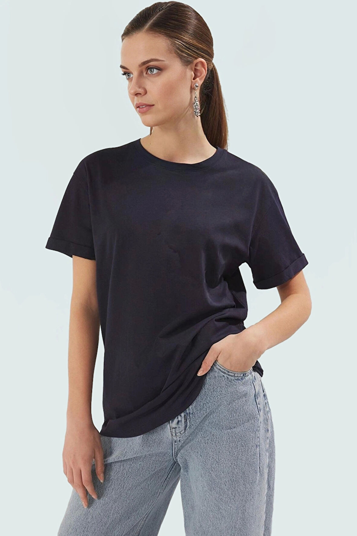 Bisiklet Yaka Kısa Kollu %100 Pamuk Bluz Fiyonk Detaylı Seçkin Malzeme Rahat Kullanım