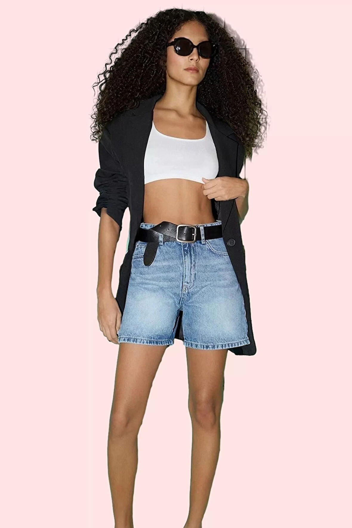 Kadın Denim Şort Geniş Paça Düz Desen Yaz Aylarının Vazgeçilmezi Günlük Kullanım Hafta Sonu