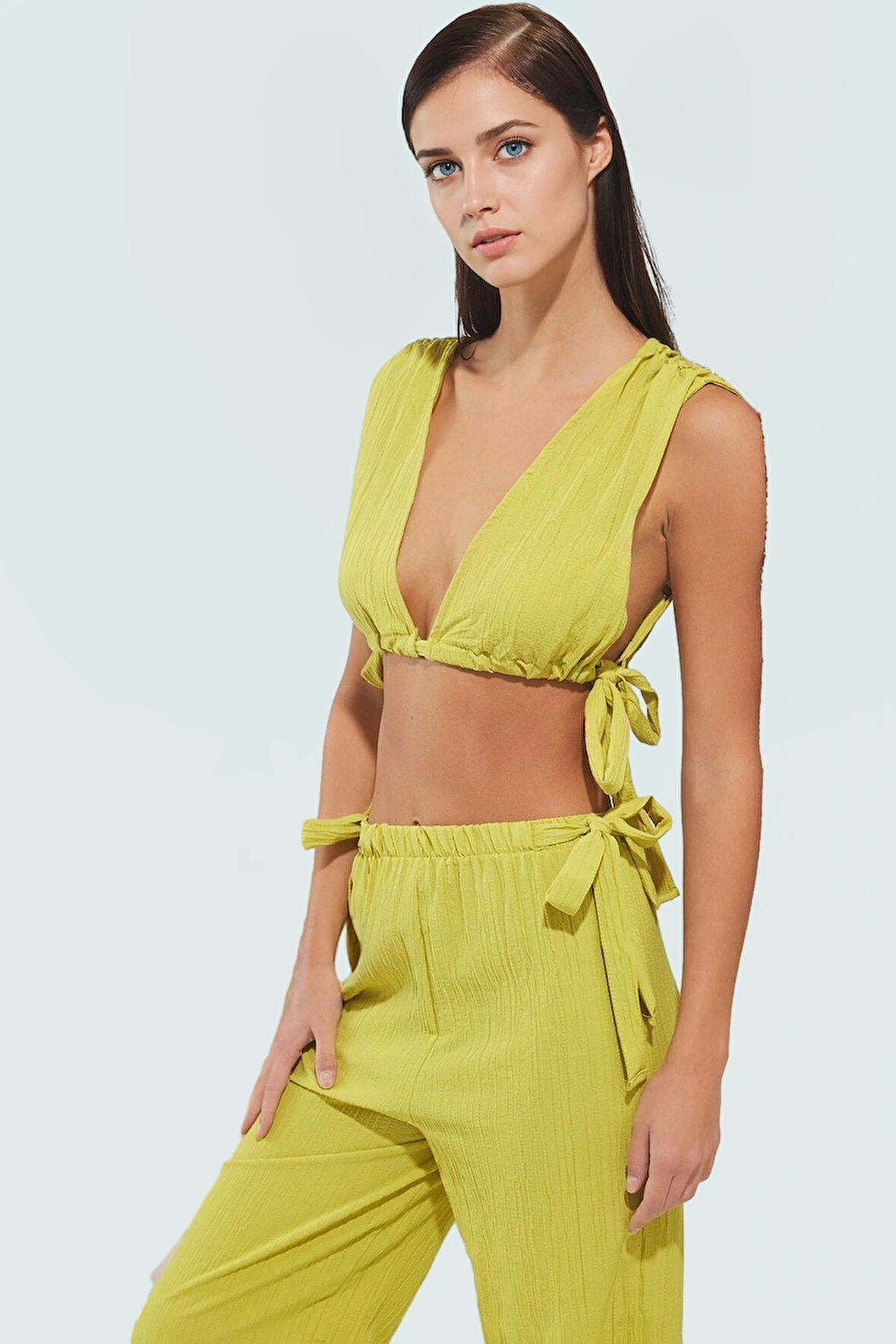 Kadın Pamuklu Dokuma Plaj Bluz Pantolon Takımı Rahat Yaz Kombinleri İçin Modern Stil