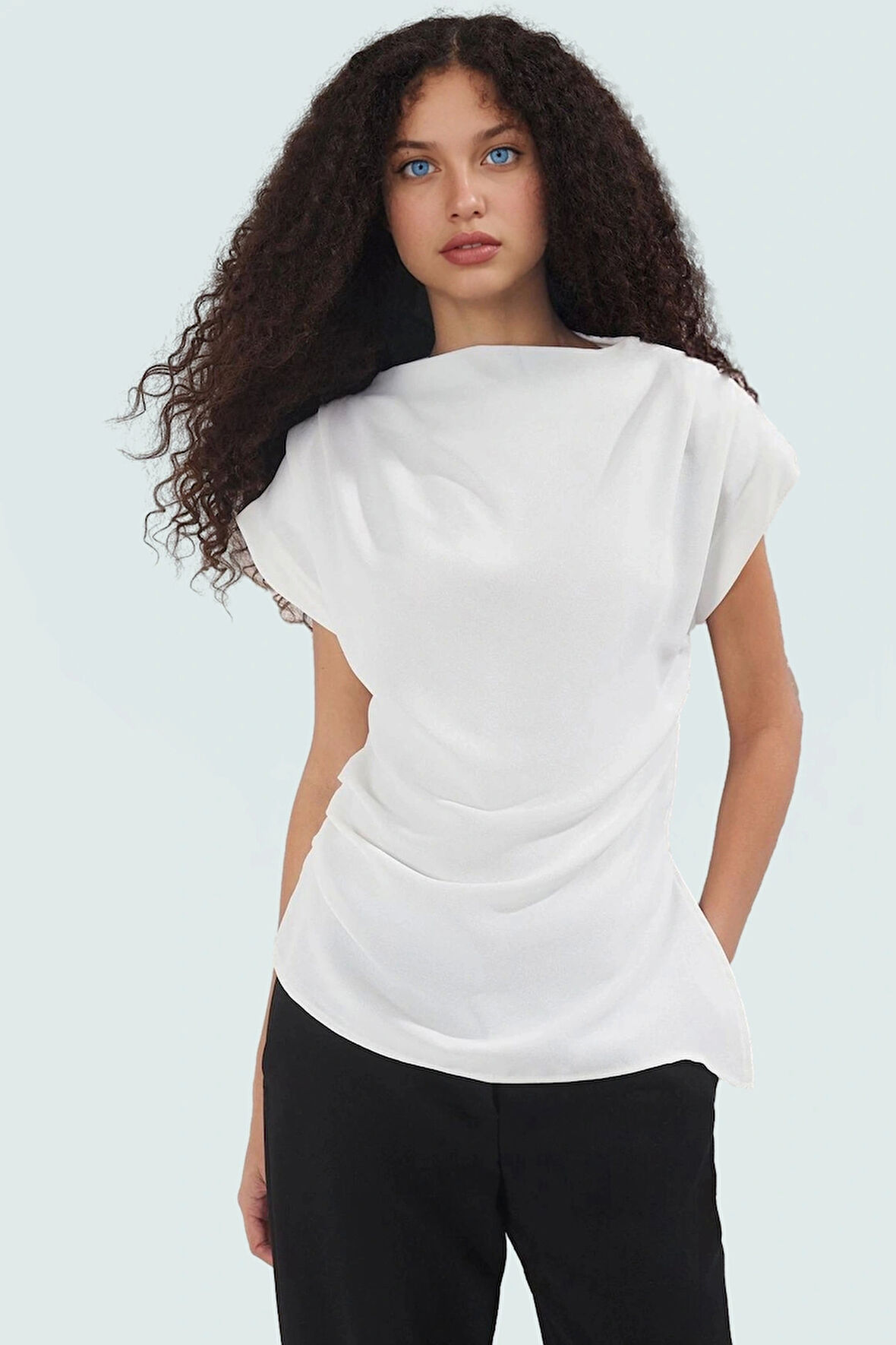 Yazlık Kadın Fitted Krep Bluz Dik Yaka Günlük Stil Özenle Seçilmiş Dayanıklı Malzeme