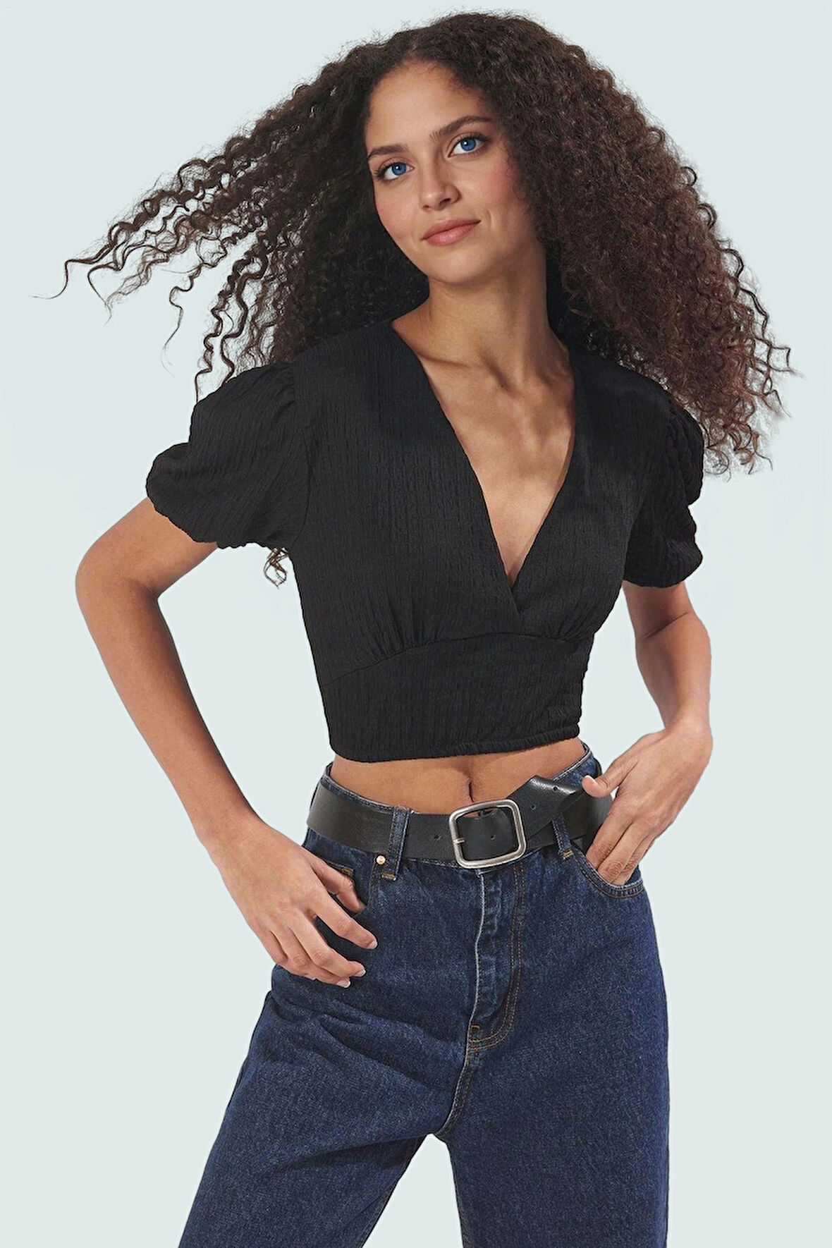 Kadın V Yaka Fitted Crop Örme Bluz Kısa Kol Yazlık Uzun Ömürlü Günlük Kullanım İçin