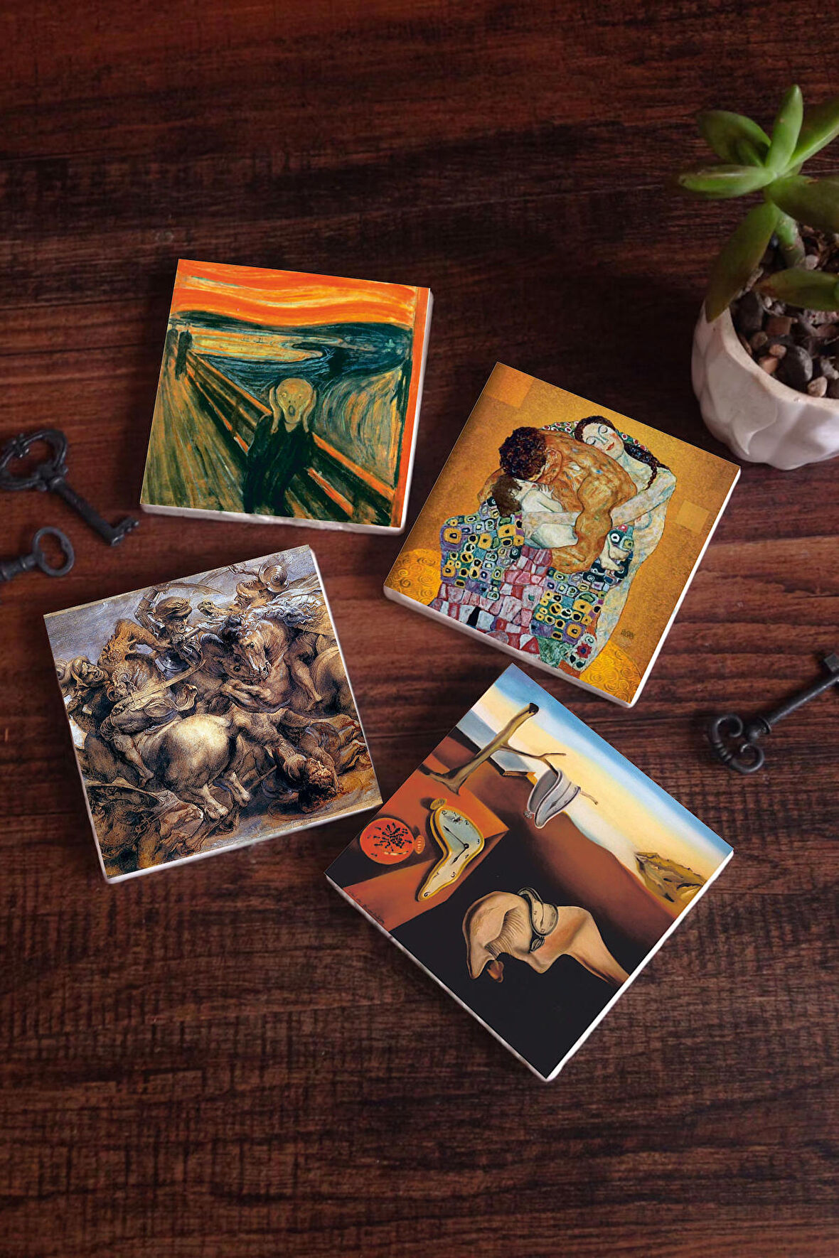 Salvador Dalí Belleğin Azmi, Çığlık, Gustav Klimt Aile Kucaklama, Anghiari Savaşı Taş Bardak Altlığı Masaüstü Koruyucu Altlık 4 Parça Set 10x10cm Stone Coasters