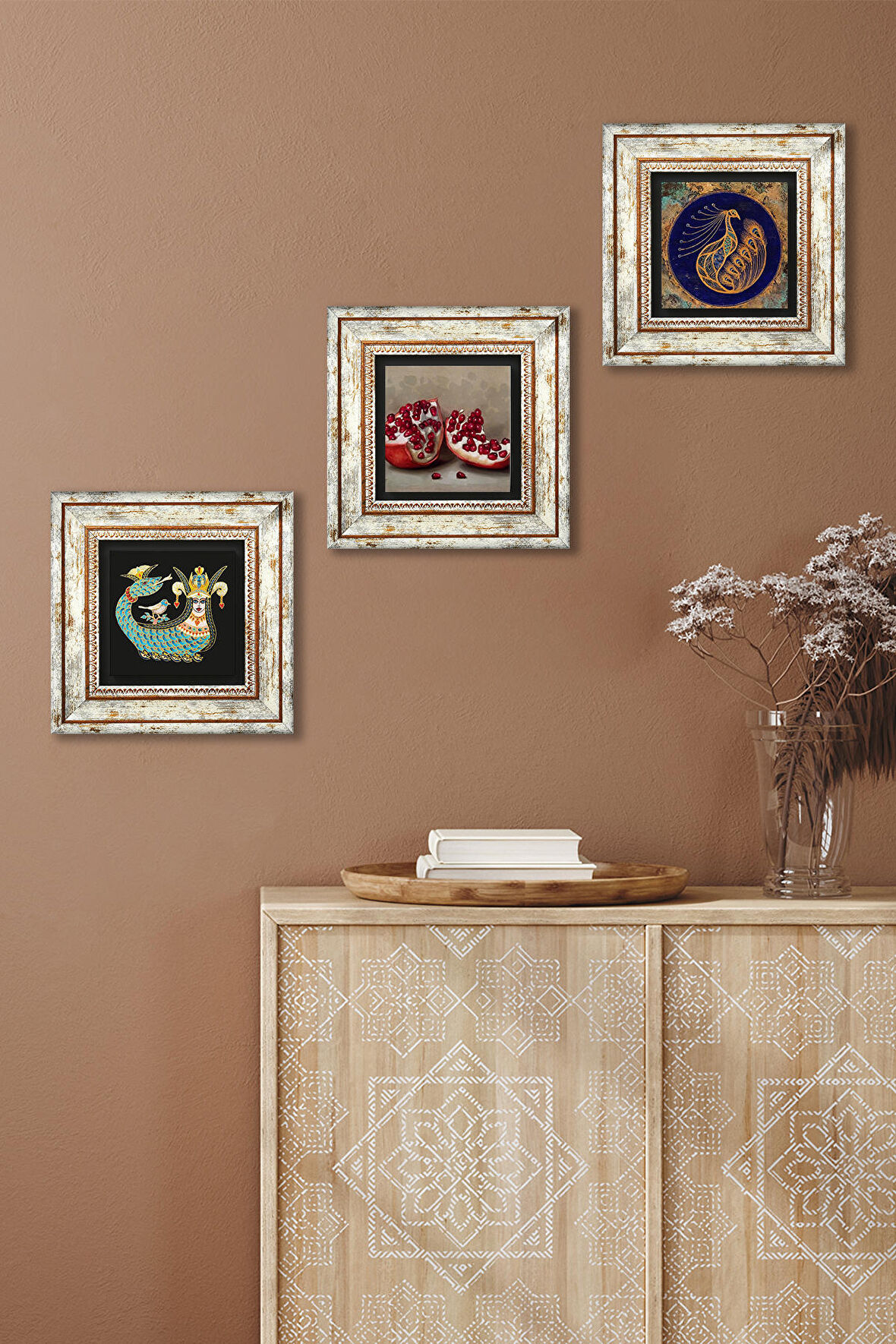 Tavus Kuşu, Şahmeran, Nar Taş Duvar Tablosu Çerçeveli Duvar Dekoru 3 Parça Tablo Seti Wall Art