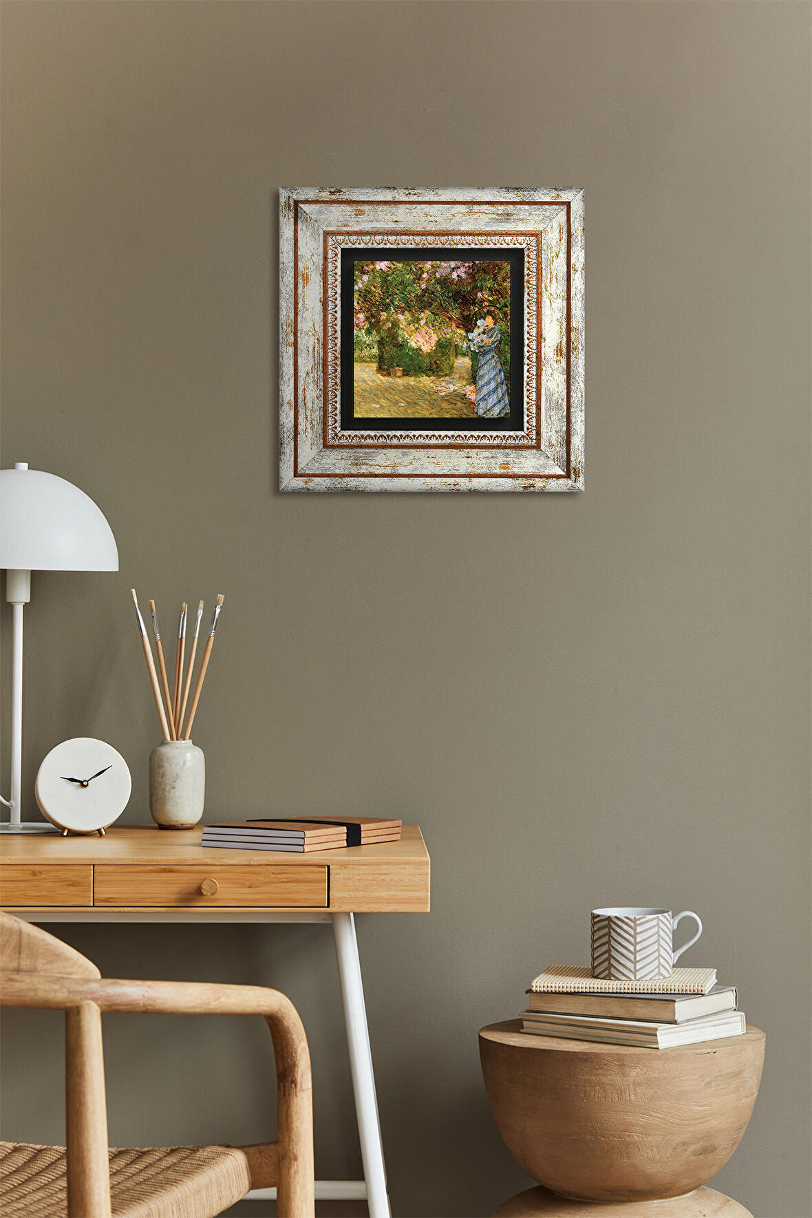 Claude Monet Bahçede Taş Duvar Tablosu Çerçeveli Duvar Dekoru Wall Art