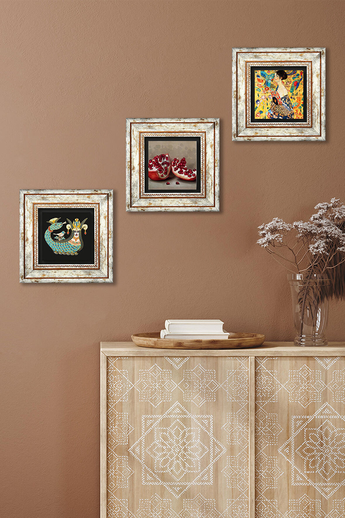 Gustav Klimt Yelpazeli Kadın, Şahmeran, Nar Taş Duvar Tablosu Çerçeveli Duvar Dekoru 3 Parça Tablo Seti Wall Art