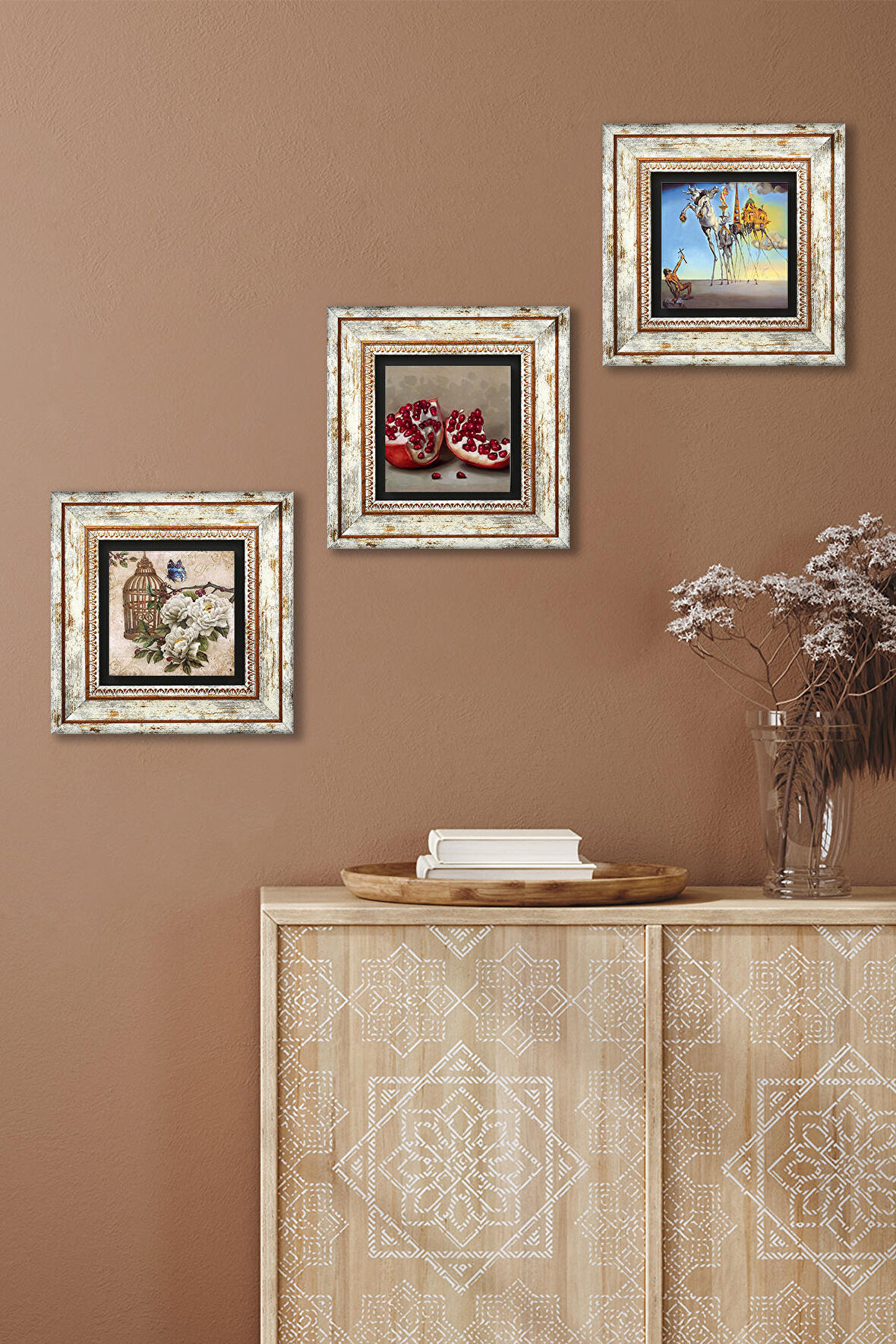 Salvador Dalí, Kelebekli Çiçek, Nar Taş Duvar Tablosu Çerçeveli Duvar Dekoru 3 Parça Tablo Seti Wall Art