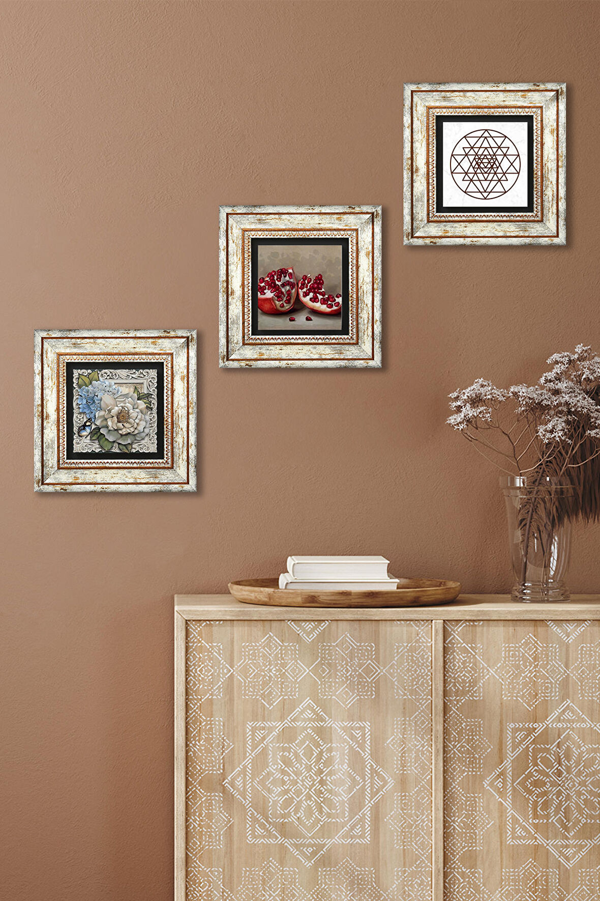 Sri Yantra, Kelebekli Çiçek, Nar Taş Duvar Tablosu Çerçeveli Duvar Dekoru 3 Parça Tablo Seti Wall Art