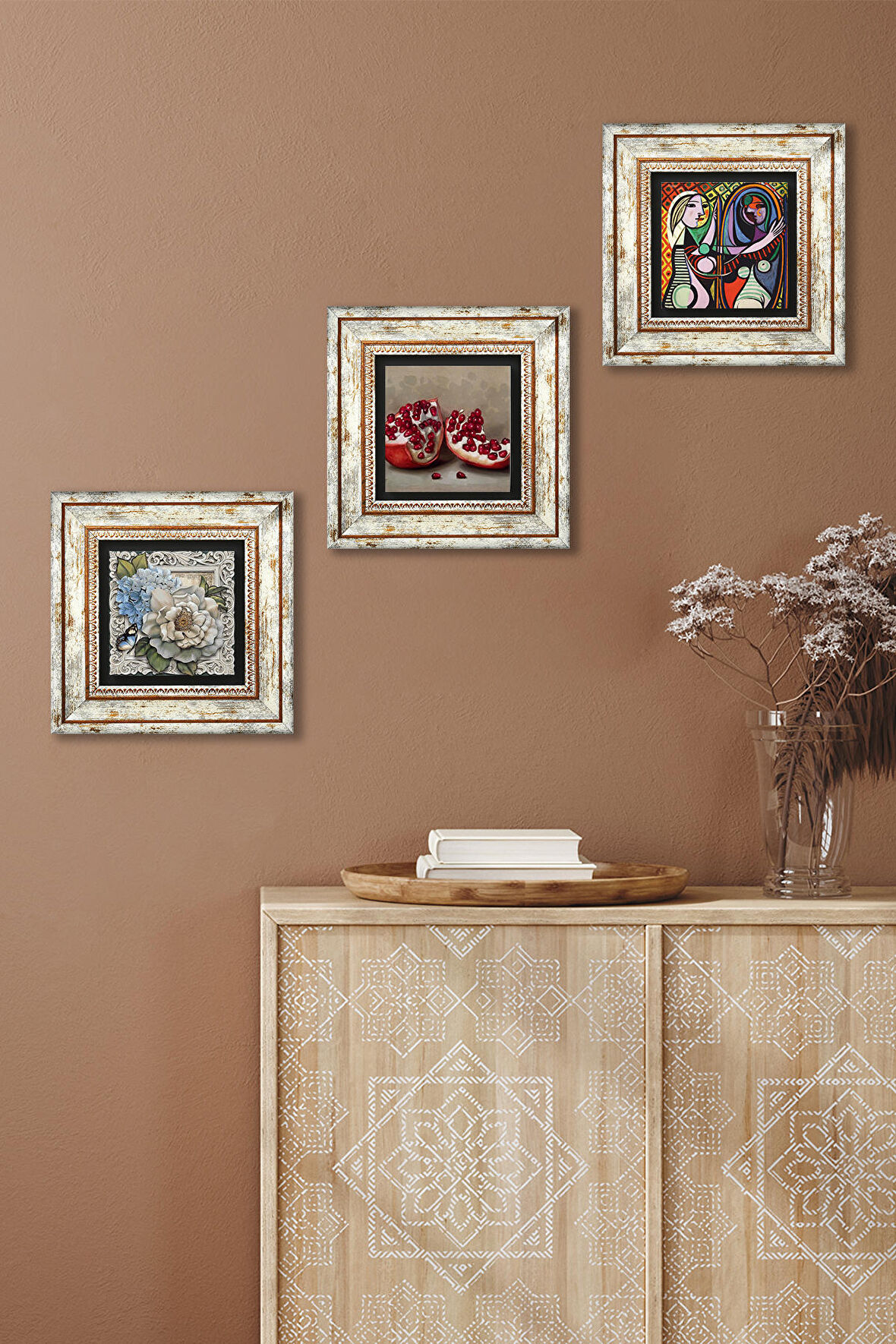 Picasso Ayna Karşısındaki Kız, Kelebekli Çiçek, Nar Taş Duvar Tablosu Çerçeveli Duvar Dekoru 3 Parça Tablo Seti Wall Art