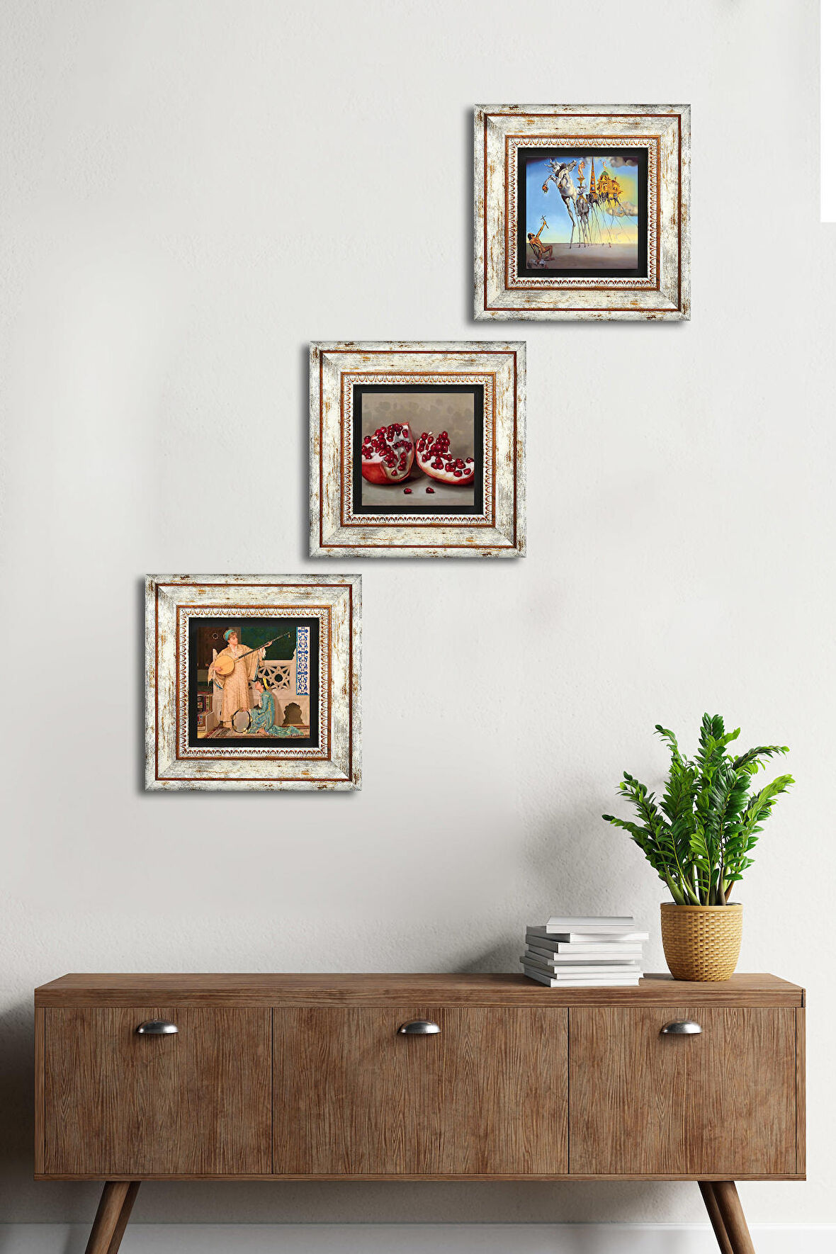 Salvador Dalí, İki Müzisyen Kız, Nar Taş Duvar Tablosu Çerçeveli Duvar Dekoru 3 Parça Tablo Seti Wall Art