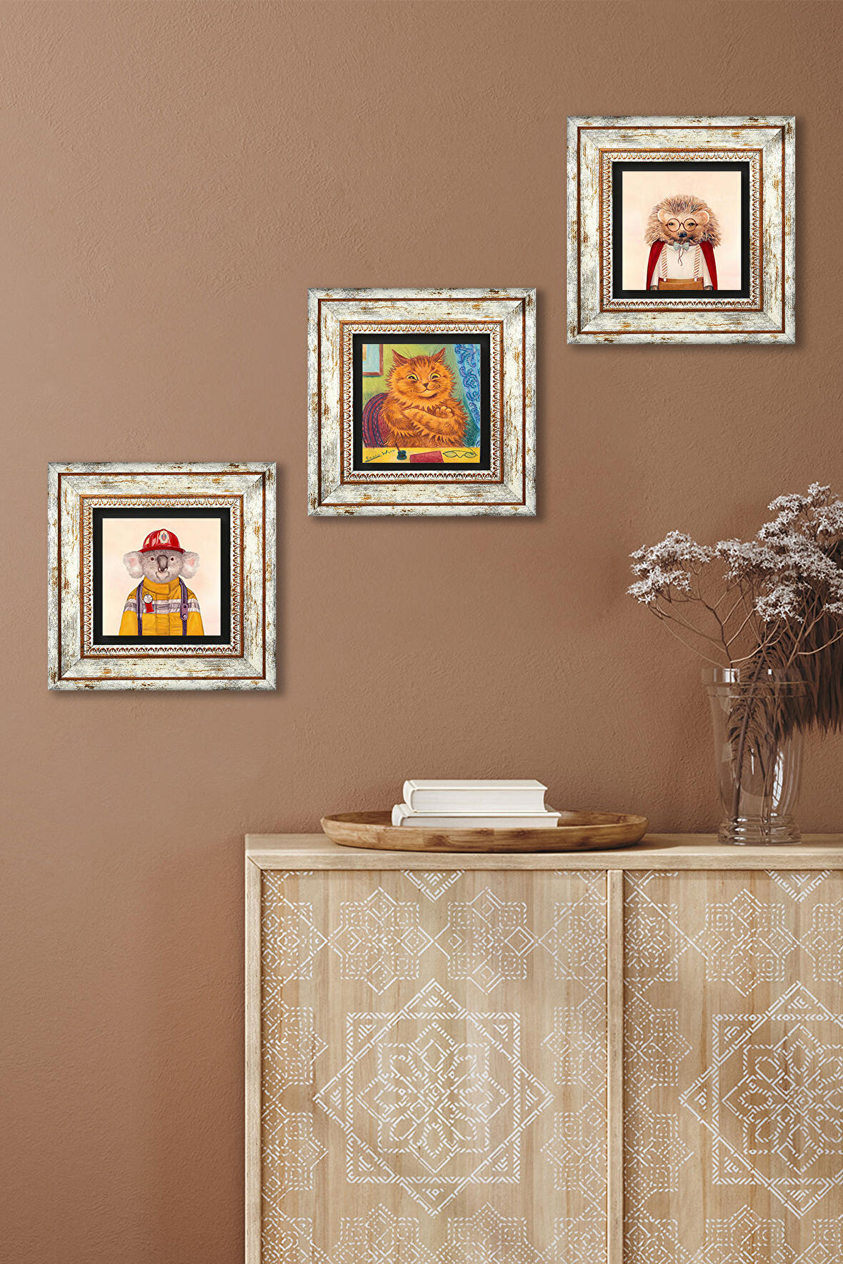 Louis Wain Kediler, Kirpi, Koala Taş Duvar Tablosu Çerçeveli Duvar Dekoru 3 Parça Tablo Seti Wall Art