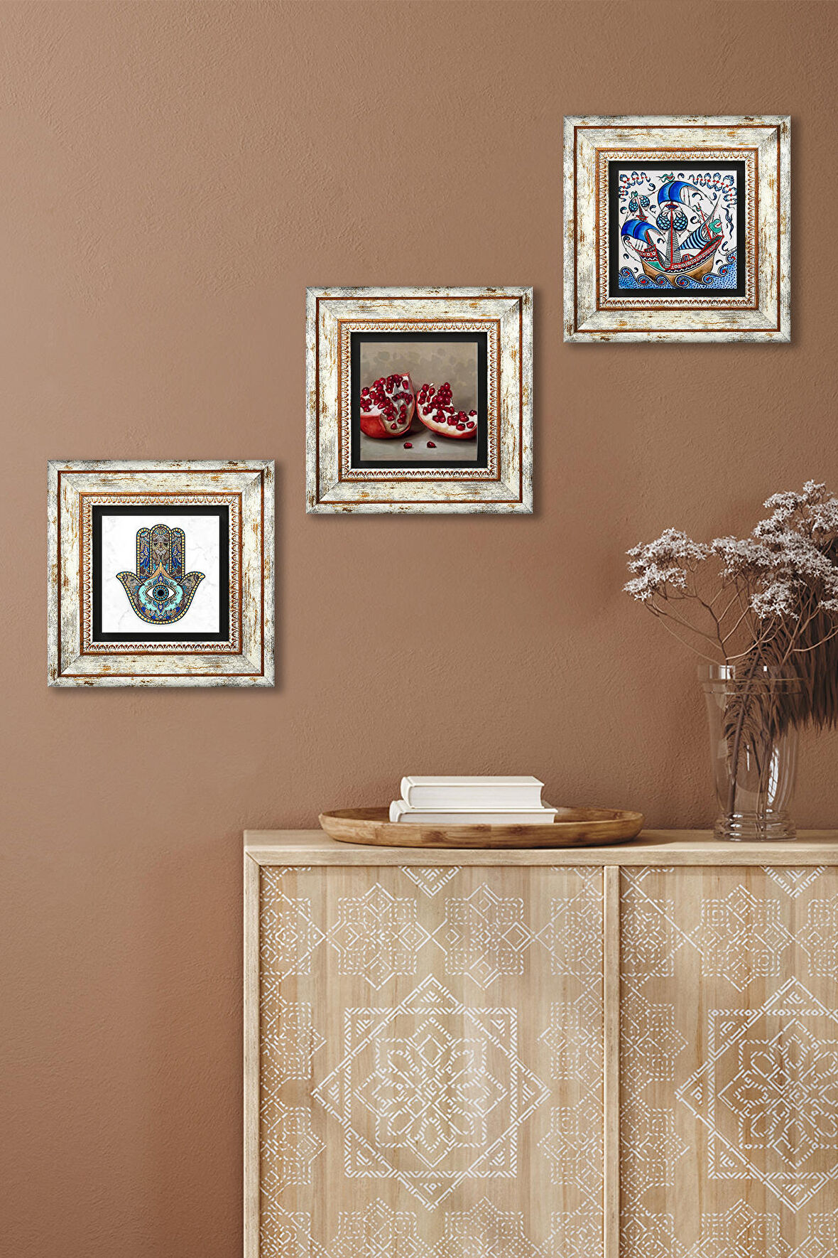 Çini Sanatı Yelkenli Gemi, Nar, Fatma Ana Eli (Hamsa) Taş Duvar Tablosu Çerçeveli Duvar Dekoru 3 Parça Tablo Seti Wall Art