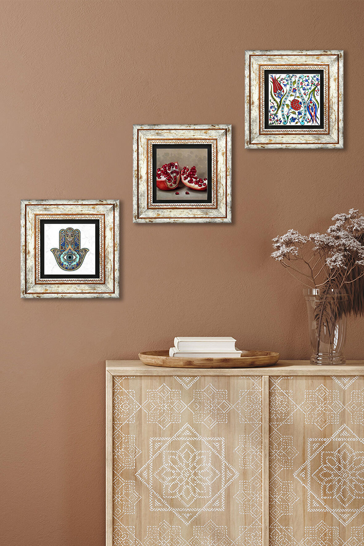 Çini Sanatı Lale, Nar, Fatma Ana Eli (Hamsa) Taş Duvar Tablosu Çerçeveli Duvar Dekoru 3 Parça Tablo Seti Wall Art