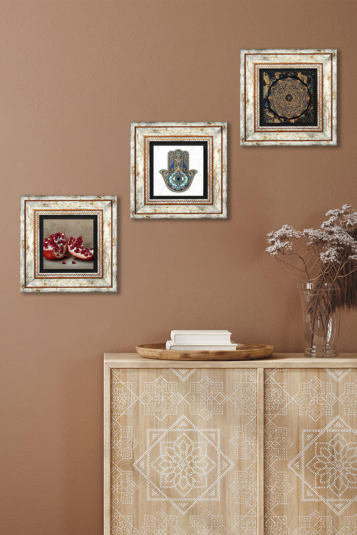 Sri Yantra, Nar, Fatma Ana Eli (Hamsa) Taş Duvar Tablosu Çerçeveli Duvar Dekoru 3 Parça Tablo Seti Wall Art