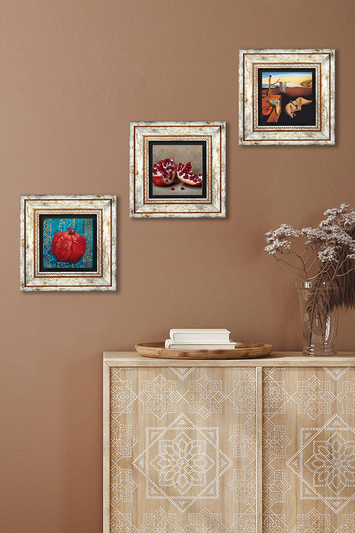 Salvador Dalí Belleğin Azmi, Nar Taş Duvar Tablosu Çerçeveli Duvar Dekoru 3 Parça Tablo Seti Wall Art