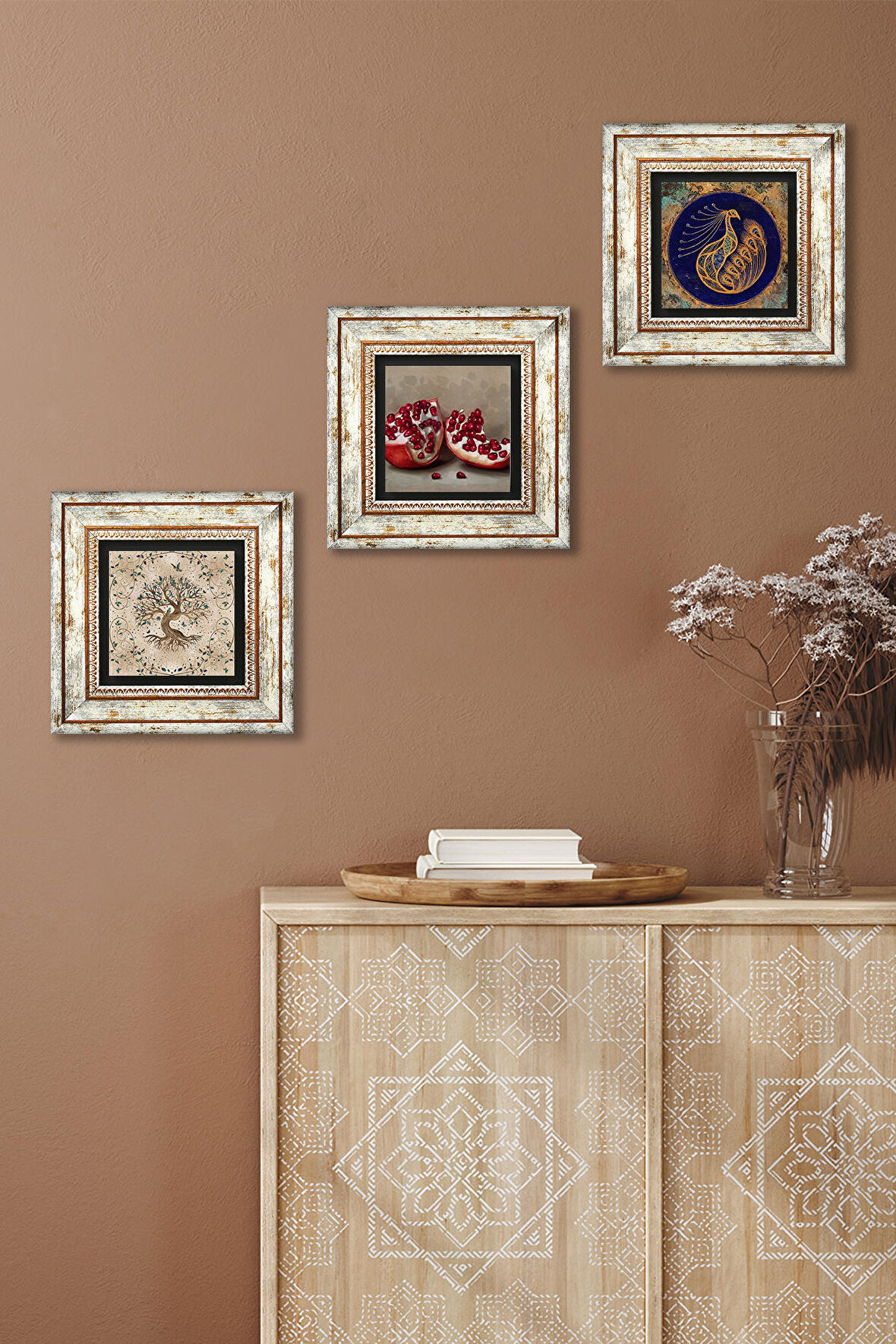 Tavus Kuşu, Hayat Ağacı, Nar Taş Duvar Tablosu Çerçeveli Duvar Dekoru 3 Parça Tablo Seti Wall Art