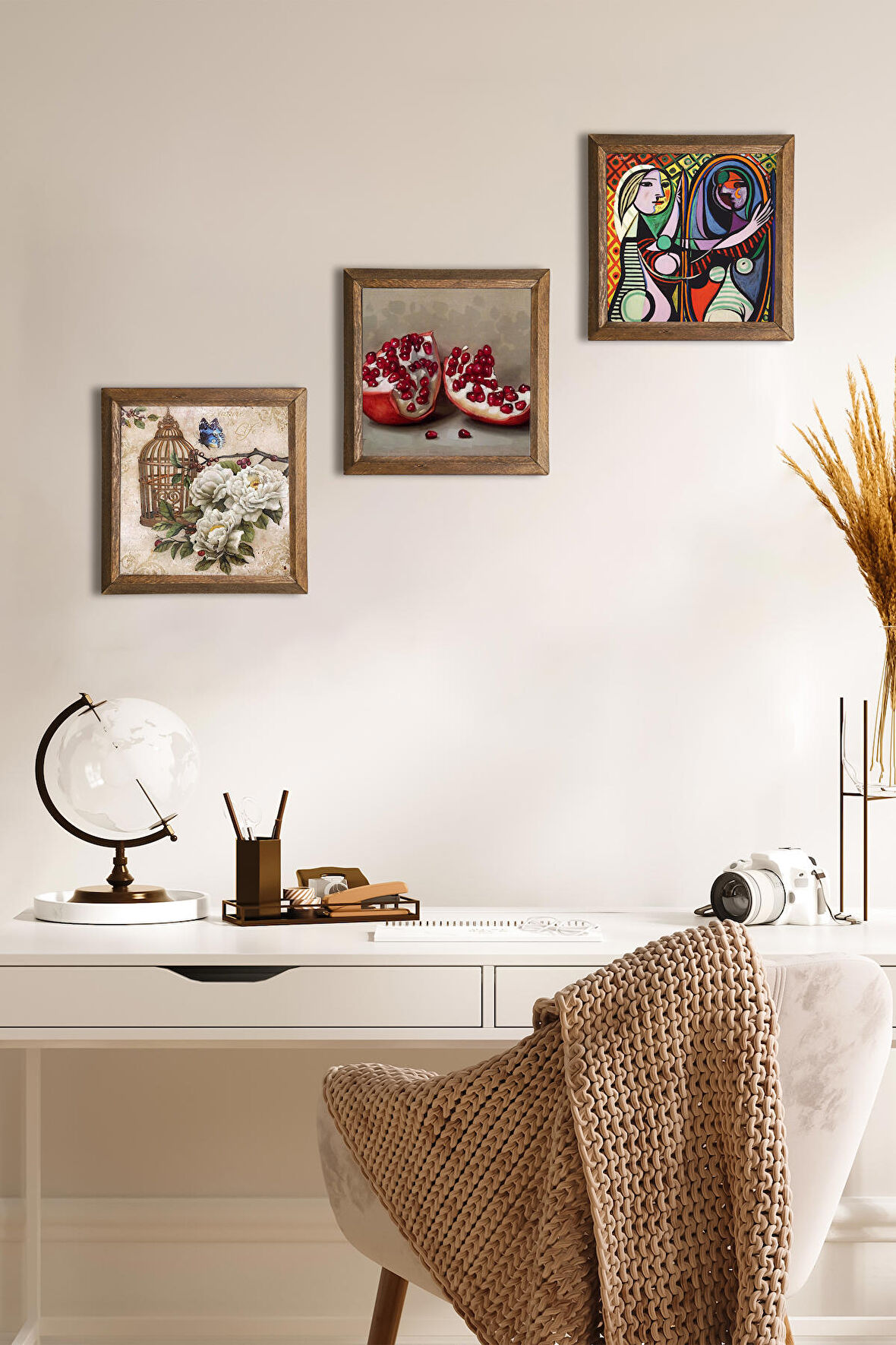 Picasso Ayna Karşısındaki Kız, Kelebekli Çiçek, Nar Taş Duvar Tablosu Ahşap Çerçeveli Duvar Dekoru 3 Parça Tablo Seti Wall Art