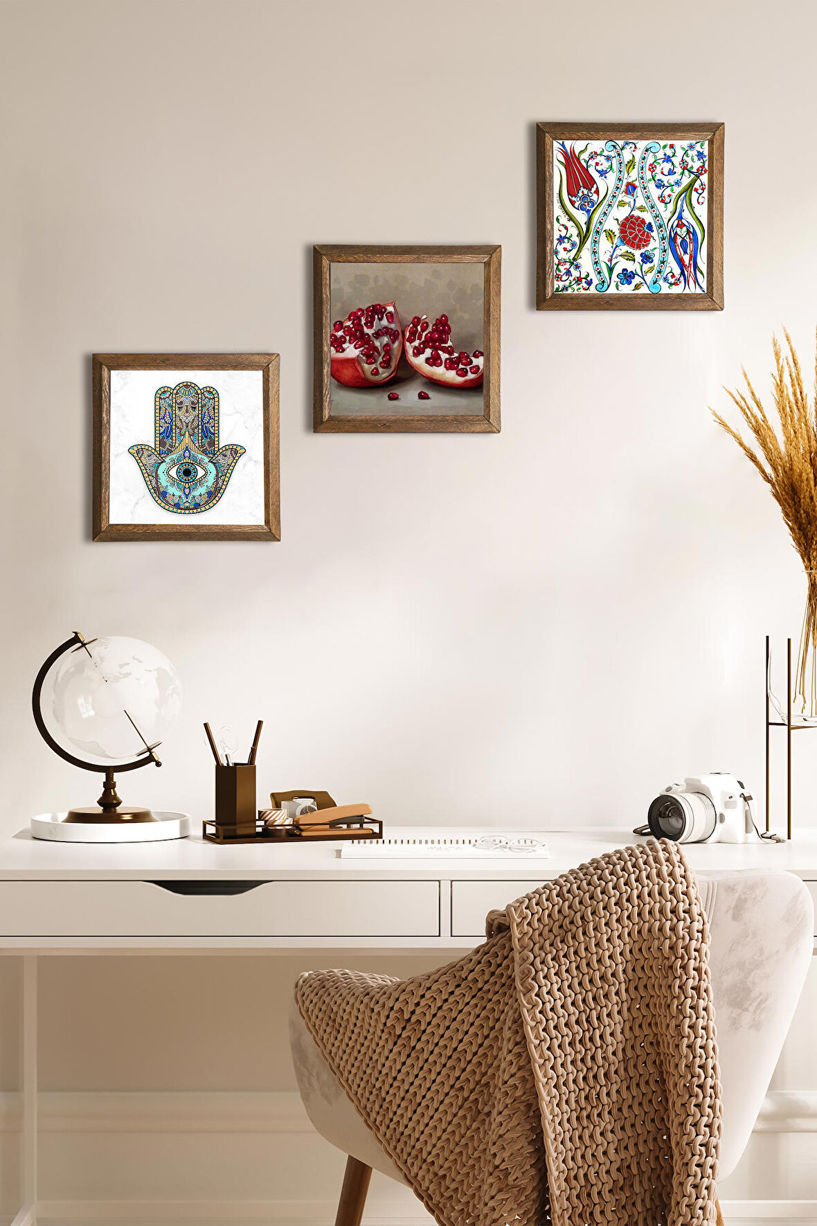 Çini Sanatı Lale, Nar, Fatma Ana Eli (Hamsa) Taş Duvar Tablosu Ahşap Çerçeveli Duvar Dekoru 3 Parça Tablo Seti Wall Art