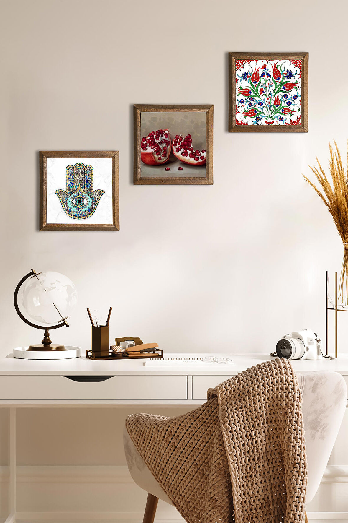Çini Sanatı Lale, Nar, Fatma Ana Eli (Hamsa) Taş Duvar Tablosu Ahşap Çerçeveli Duvar Dekoru 3 Parça Tablo Seti Wall Art