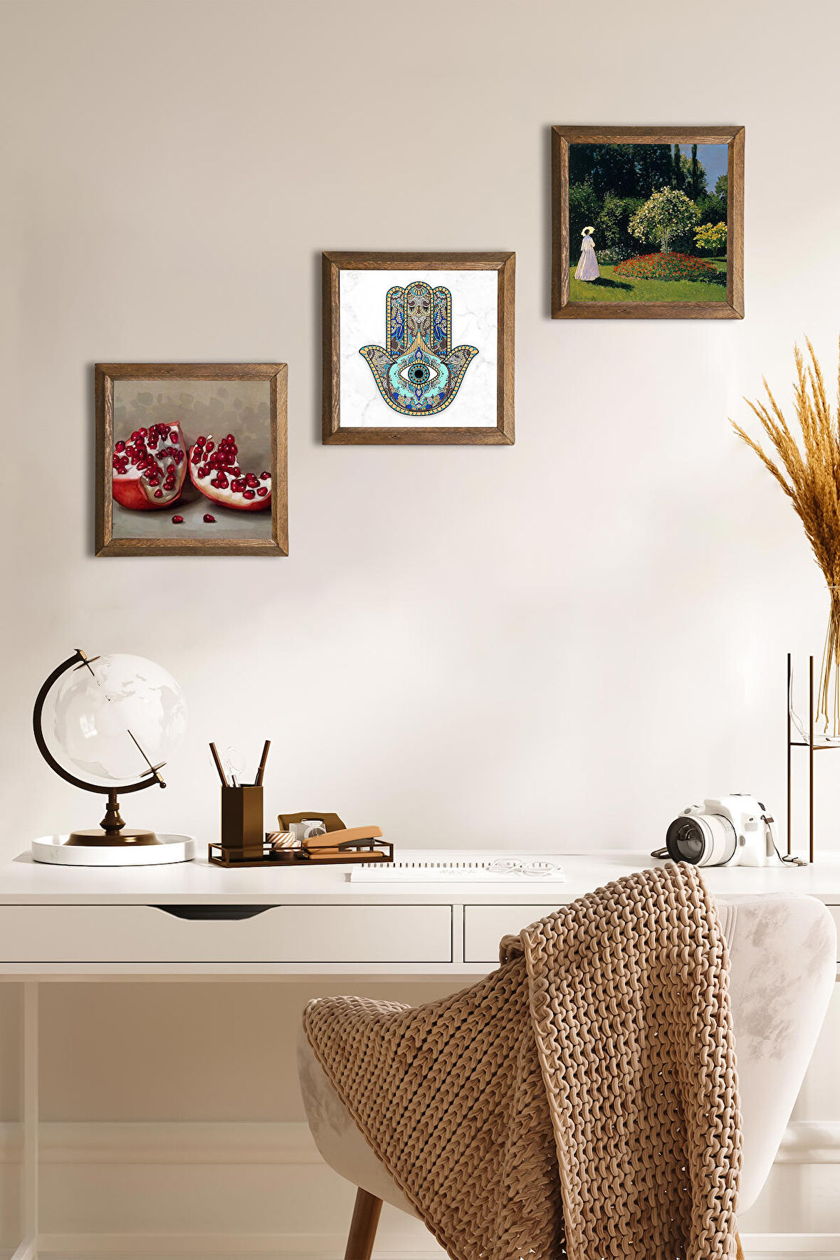 Claude Monet Bahçedeki Kadın, Nar, Fatma Ana Eli (Hamsa) Taş Duvar Tablosu Ahşap Çerçeveli Duvar Dekoru 3 Parça Tablo Seti Wall Art