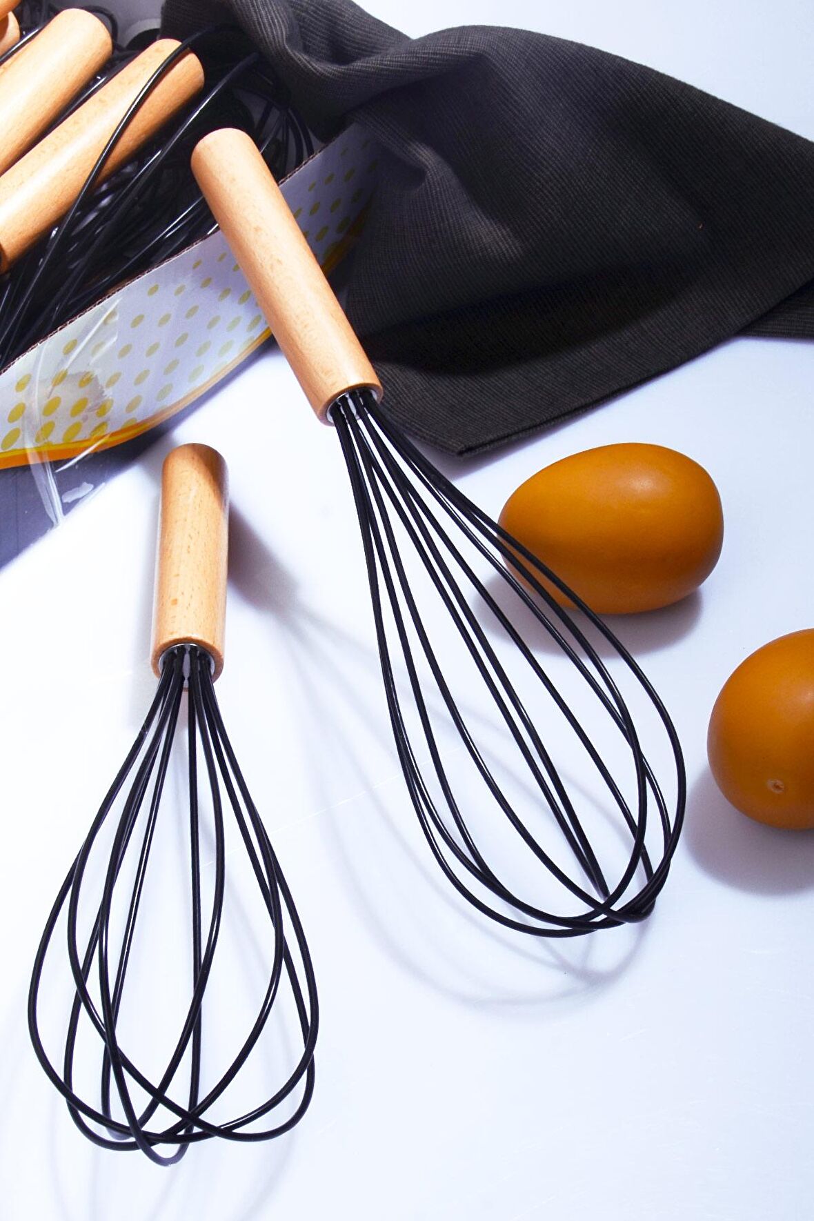 Bambu Saplı Silikon Çırpıcı Siyah