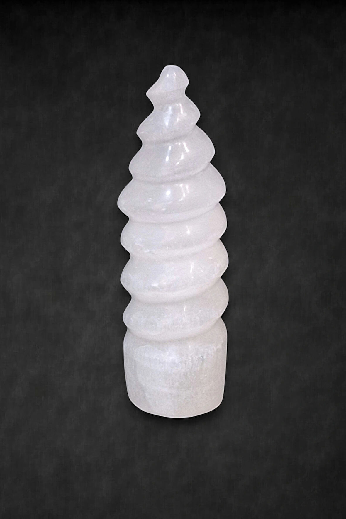 Beyaz Selenit Dekoratif Kule 15 Cm Burgulu