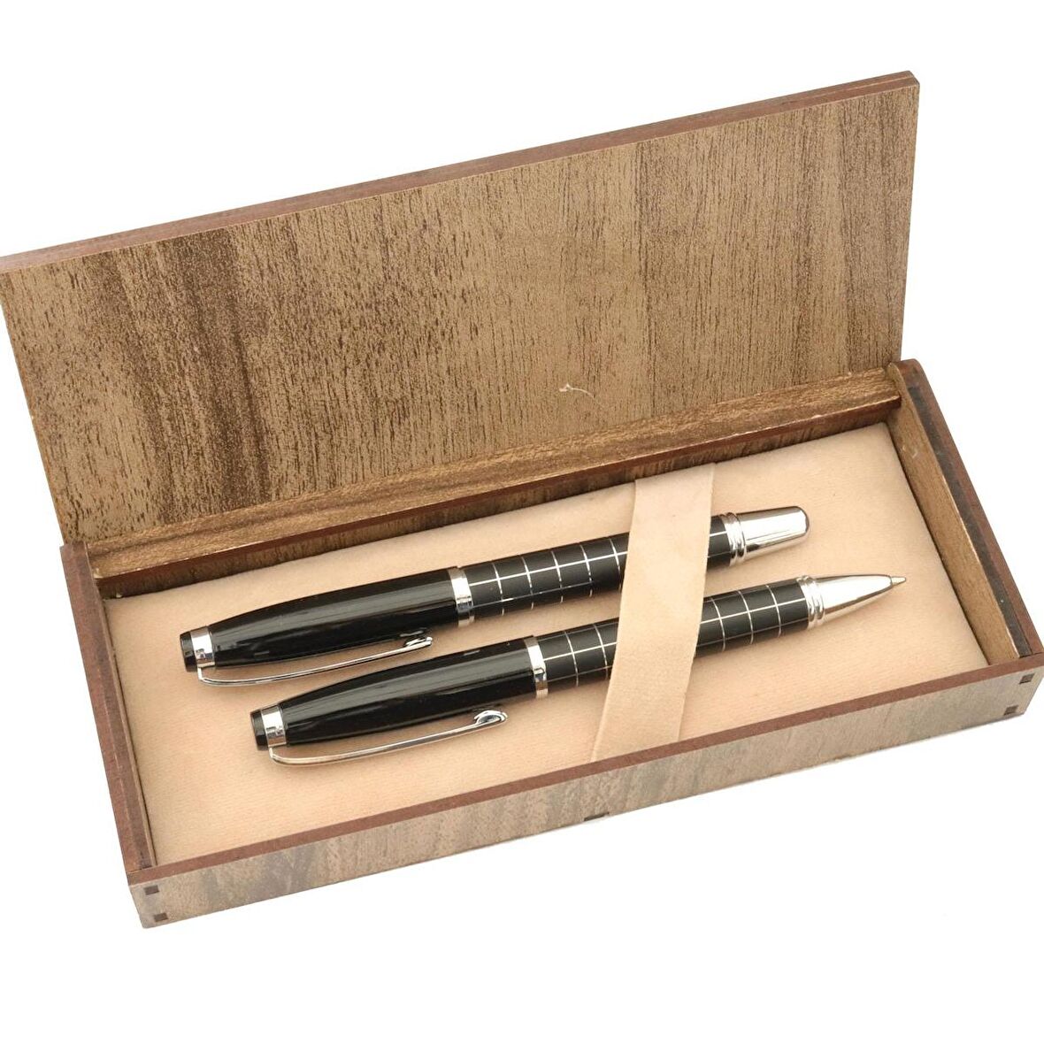 Metal Kare Desenli Ahşap Kutusunda Lüx 2'li Tükenmez Kalem Set