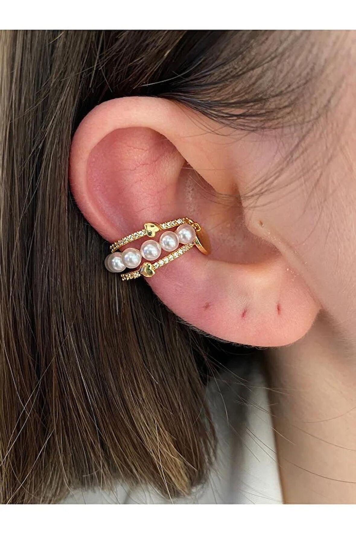 Kalp ve İncili Zirkon Taşlı Altın Kaplama Kıkırdak Earcuff