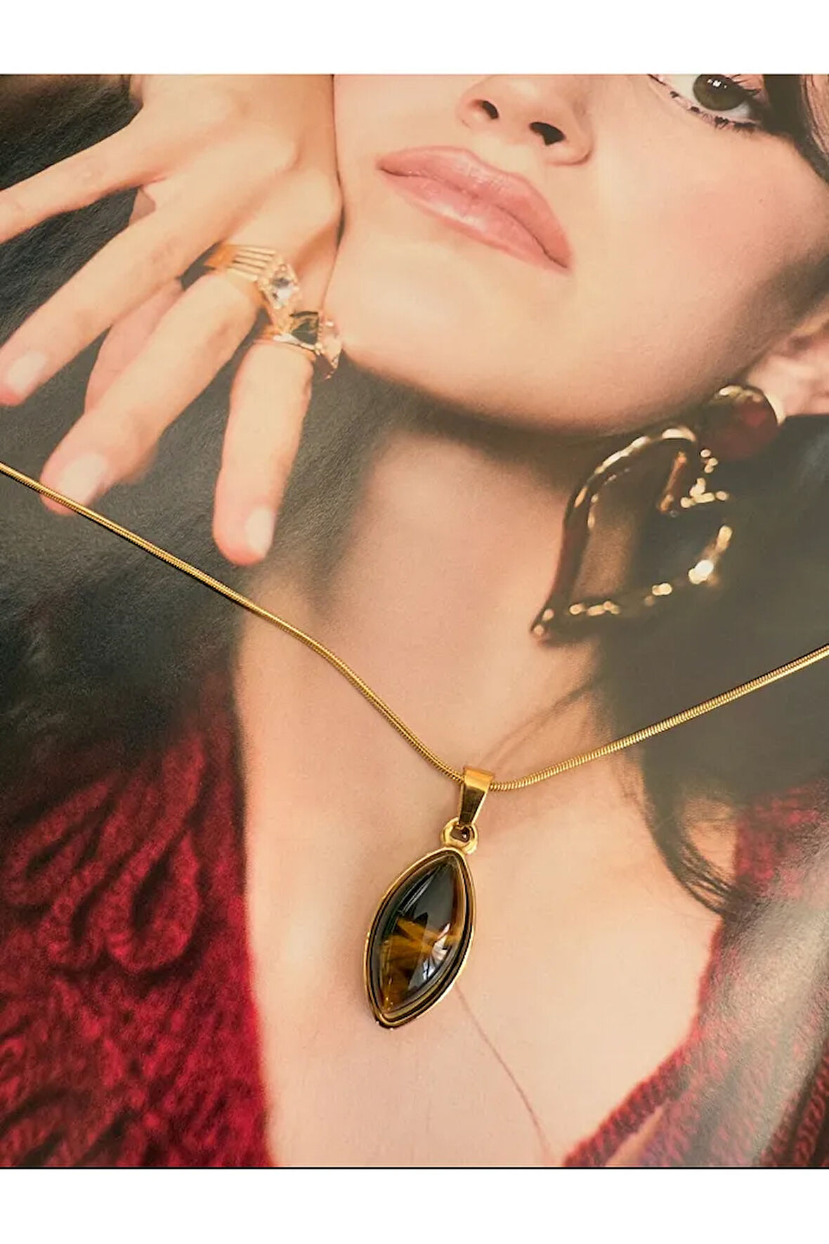 Oval Kahverengi Taşlı Kararmaz Çelik Kadın Gold Kolye – Modern ve Şık Tasarım