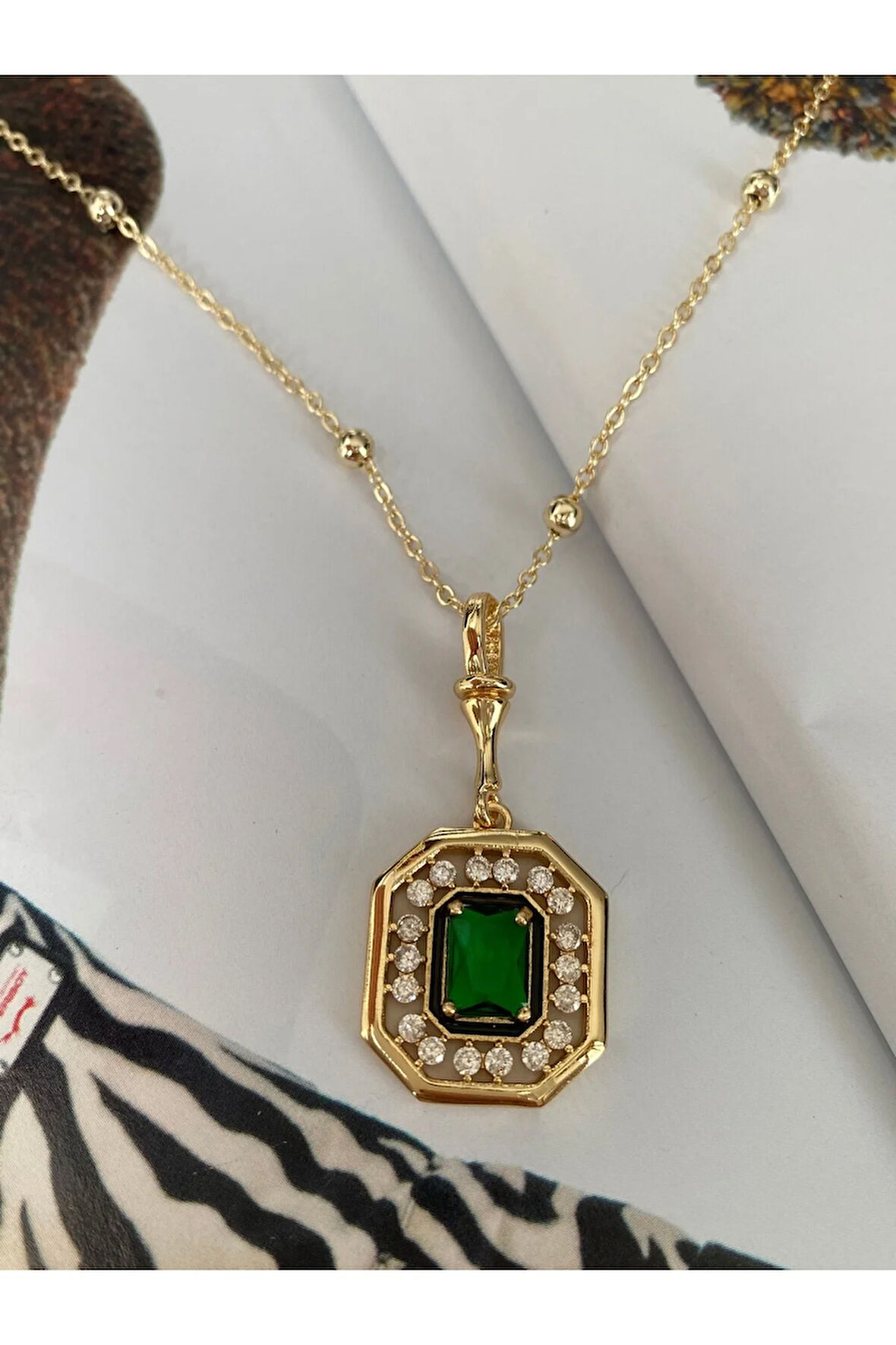 VIP SERİ - Zirkon Taşlı Kimler Geldi Serenay Kolyesi