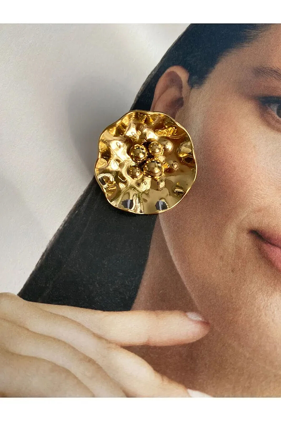 Oval Toplu Altın Kaplama Paslanmaz Çelik Kadın Küpe Çifti