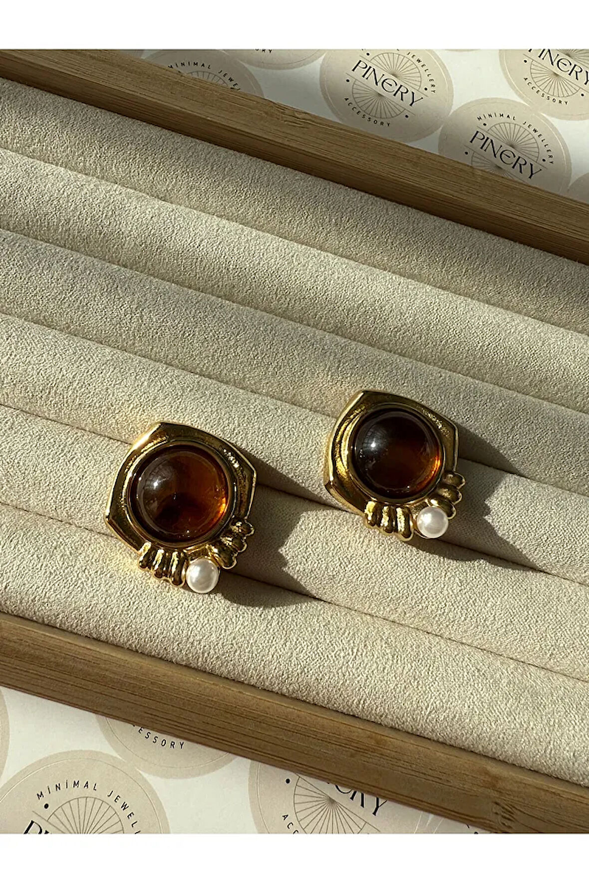 İnci Detaylı Yuvarlak Taş Paslanmaz Çelik Kadın Küpe Çifti