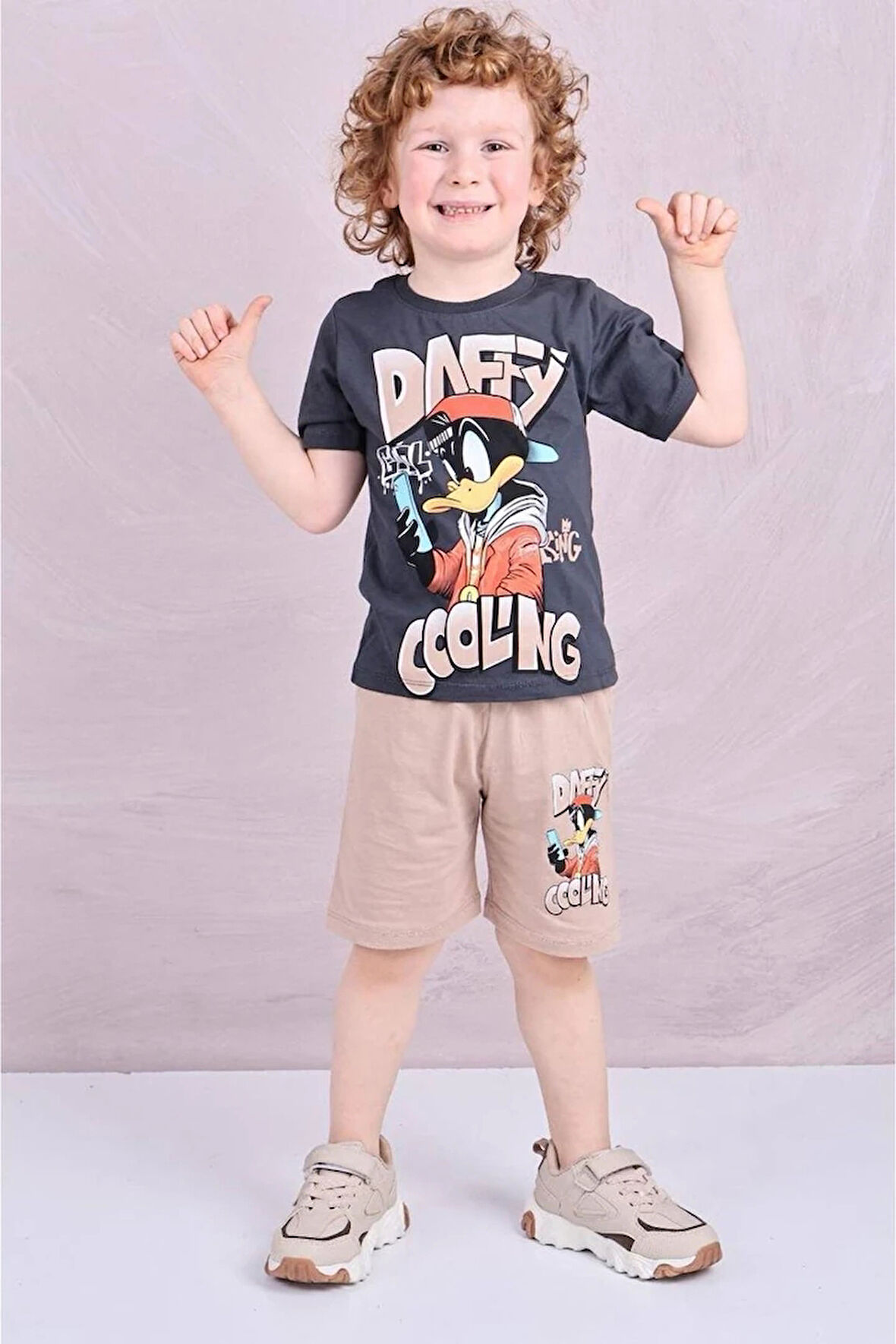 PJKSKT Daffy Desenli Bej Şortlu Erkek Çocuk Kısa Kol Takım 7585-B