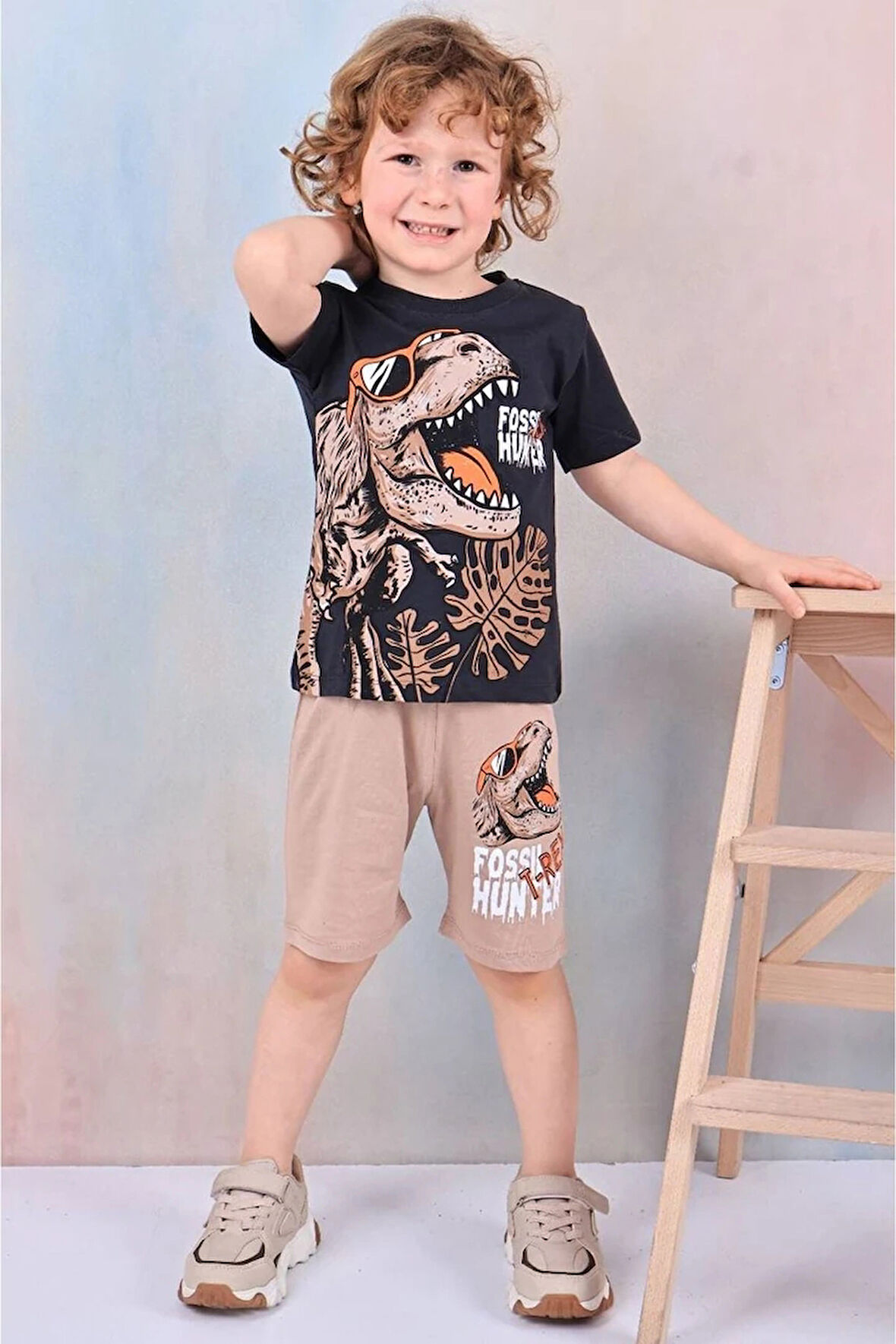 PJKSKT Dinozor Desenli Bej Şortlu Erkek Çocuk Kısa Kol Takım 7590-B