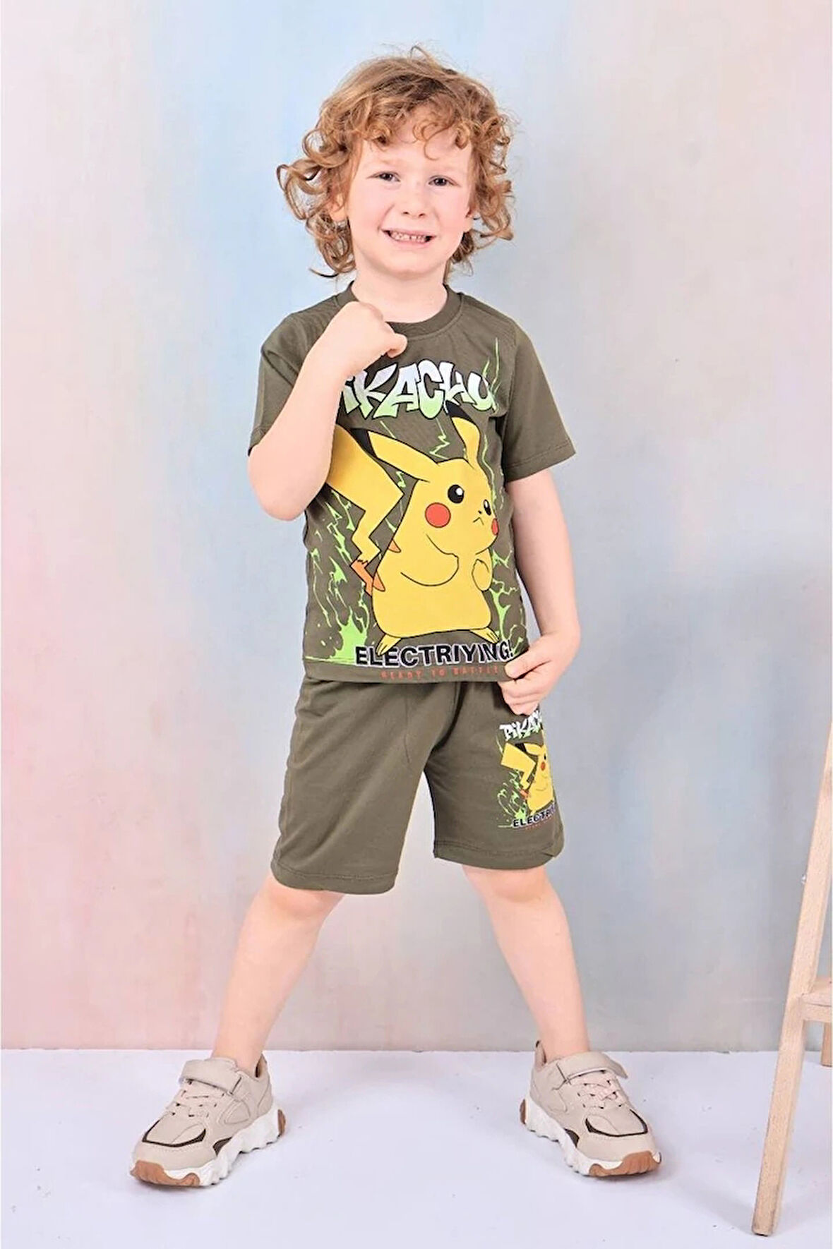 PJKSKT Pikachu Desenli Haki Şortlu Erkek Çocuk Kısa Kol Takım 7609-H