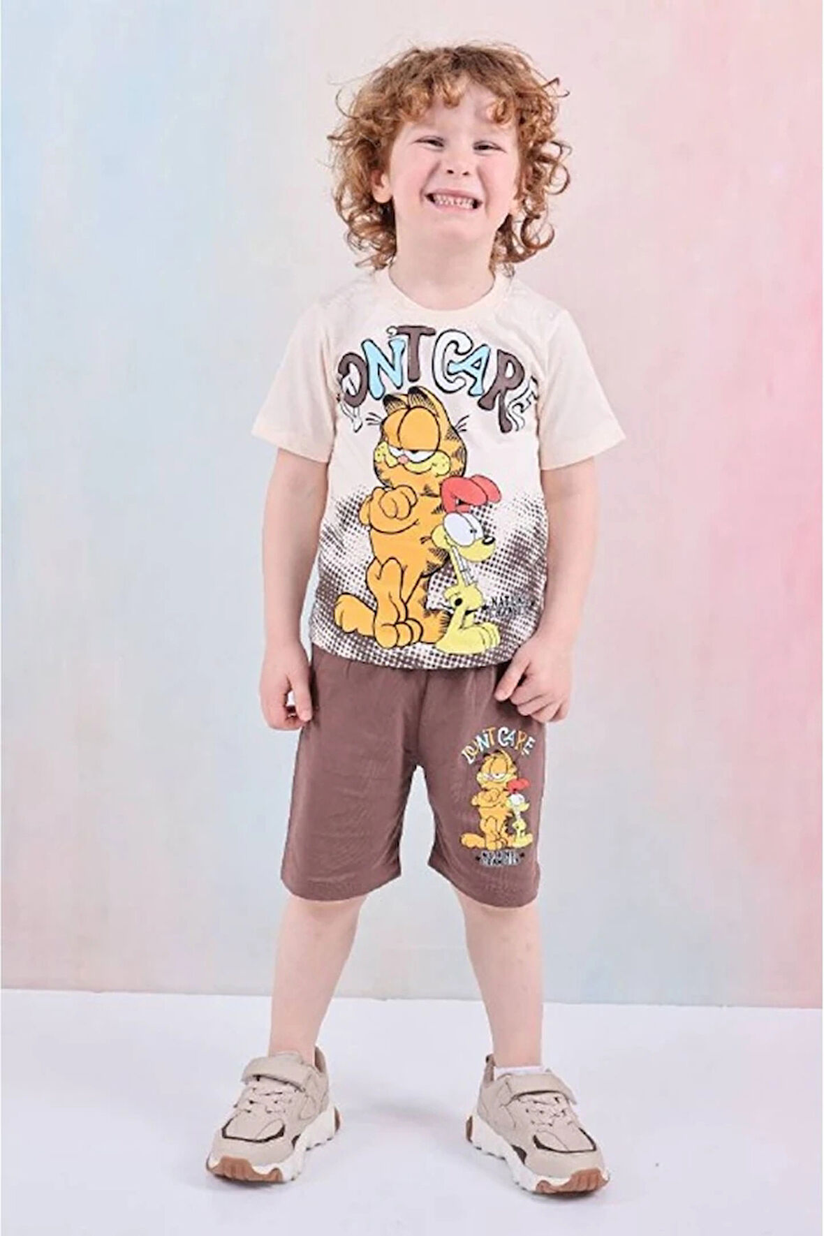 PJKSKT Garfield Desenli Kahverengi Şortlu Erkek Çocuk Kısa Kol Takım 7612-K