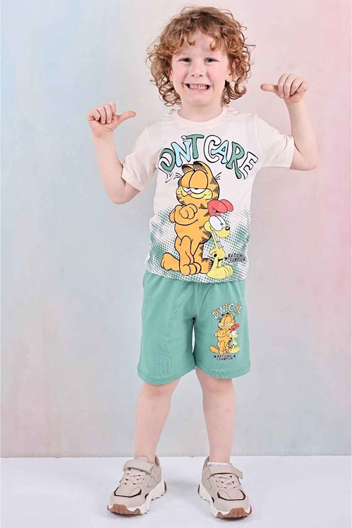 PJKSKT Garfield Desenli Yeşil Şortlu Erkek Çocuk Kısa Kol Takım 7612-Y