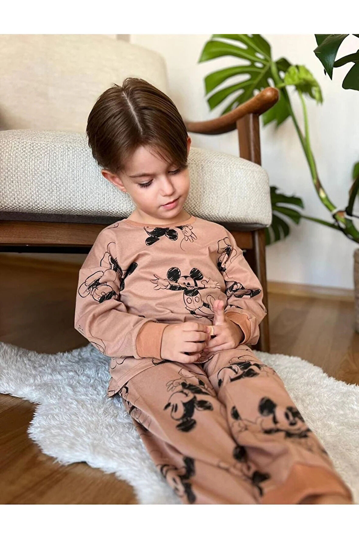 KÇKP Mickey Mause Desenli Kahverengi %100 Pamuk Erkek Çocuk Pijama Takımı 3-10 Yaş 3112-K
