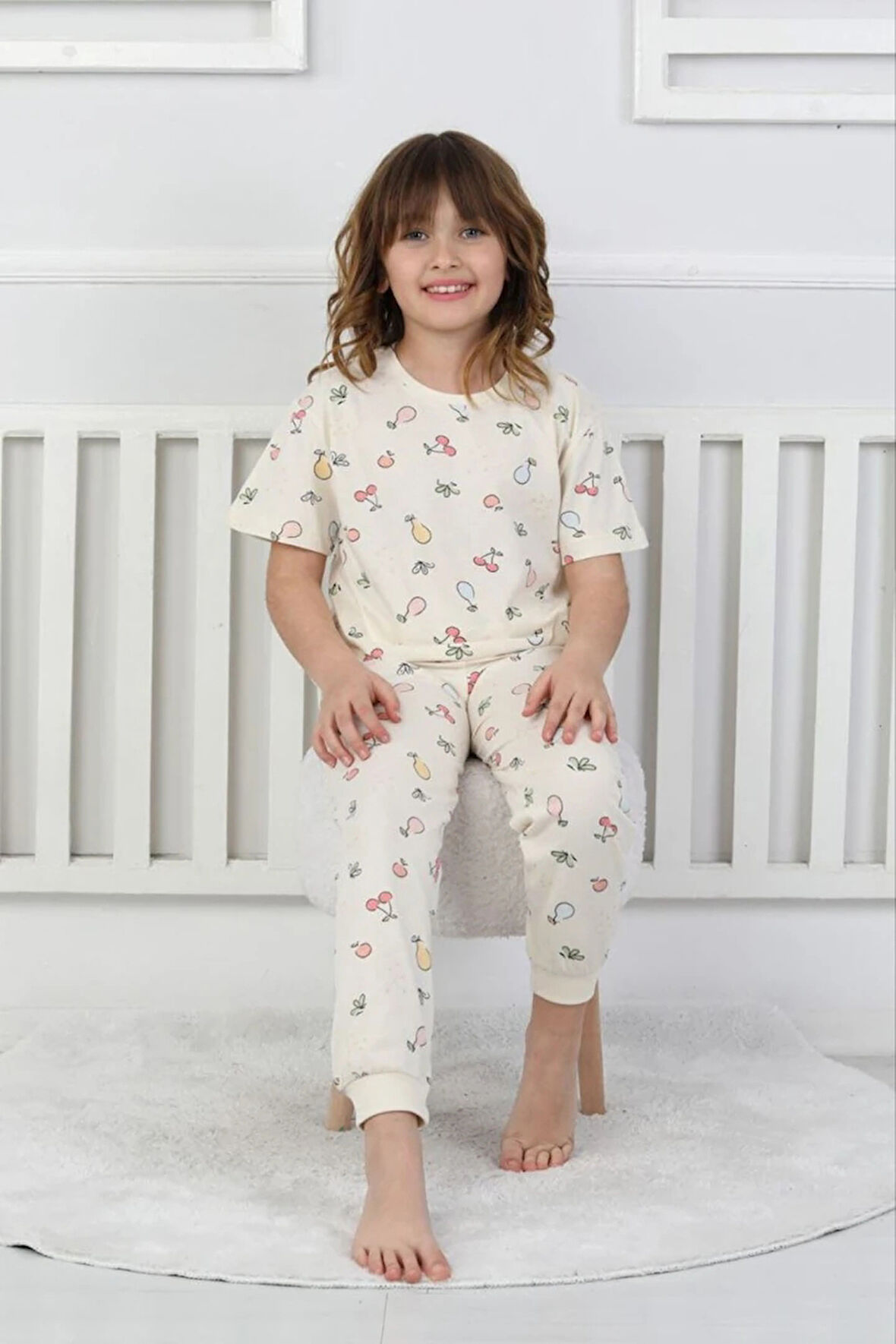 İSOB Ekru Meyve Desenli %100 Pamuk Kız Çocuk Kısa Kollu Pijama Takımı 3-8 Yaş 41208-E
