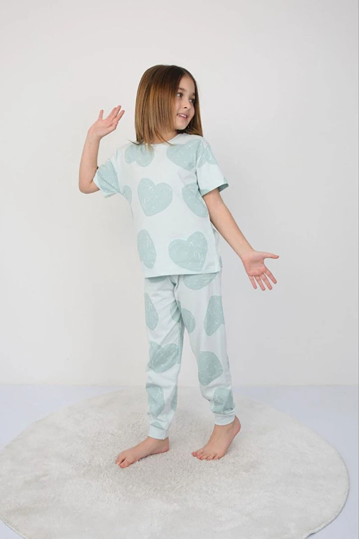 İSOB Yeşil Kalp Desenli %100 Pamuk Kız Çocuk Kısa Kollu Pijama Takımı 8-13 Yaş 41401-Y