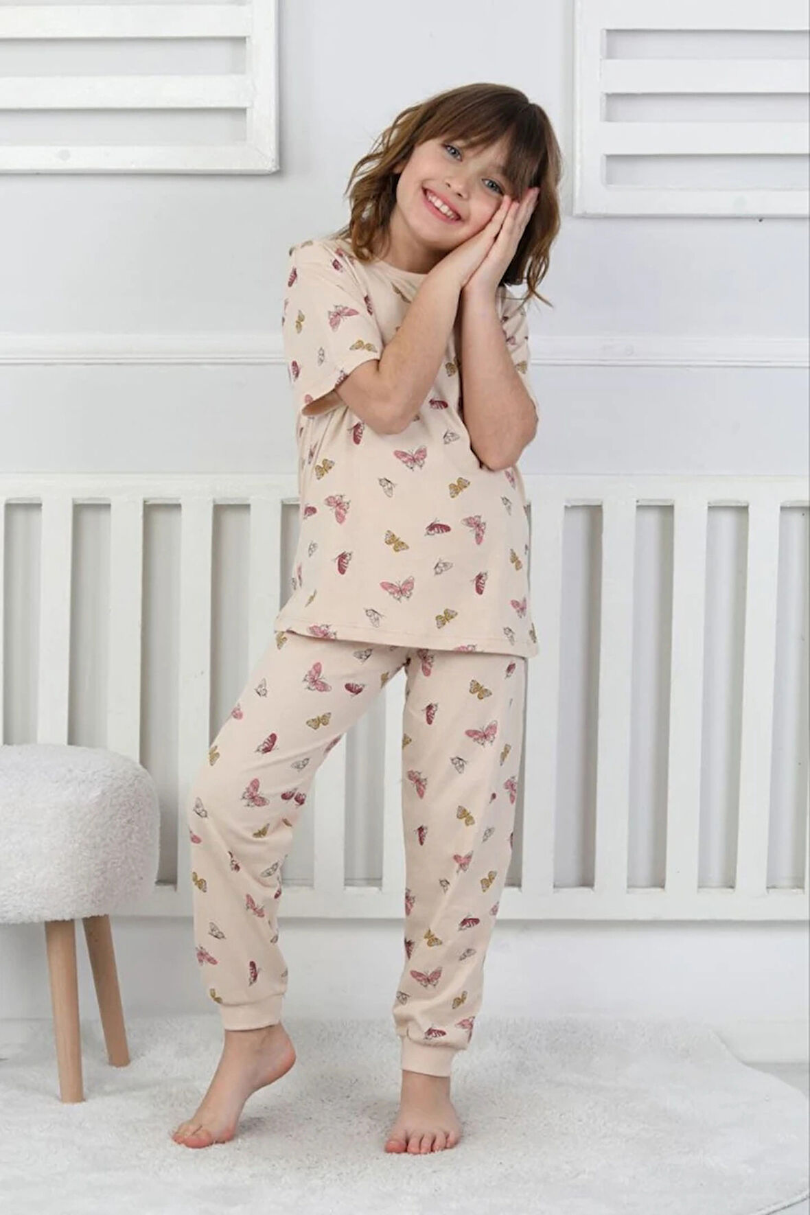 İSOB Bej Kelebek Desenli %100 Pamuk Kız Çocuk Kısa Kollu Pijama Takımı 8-13 Yaş 41411-B