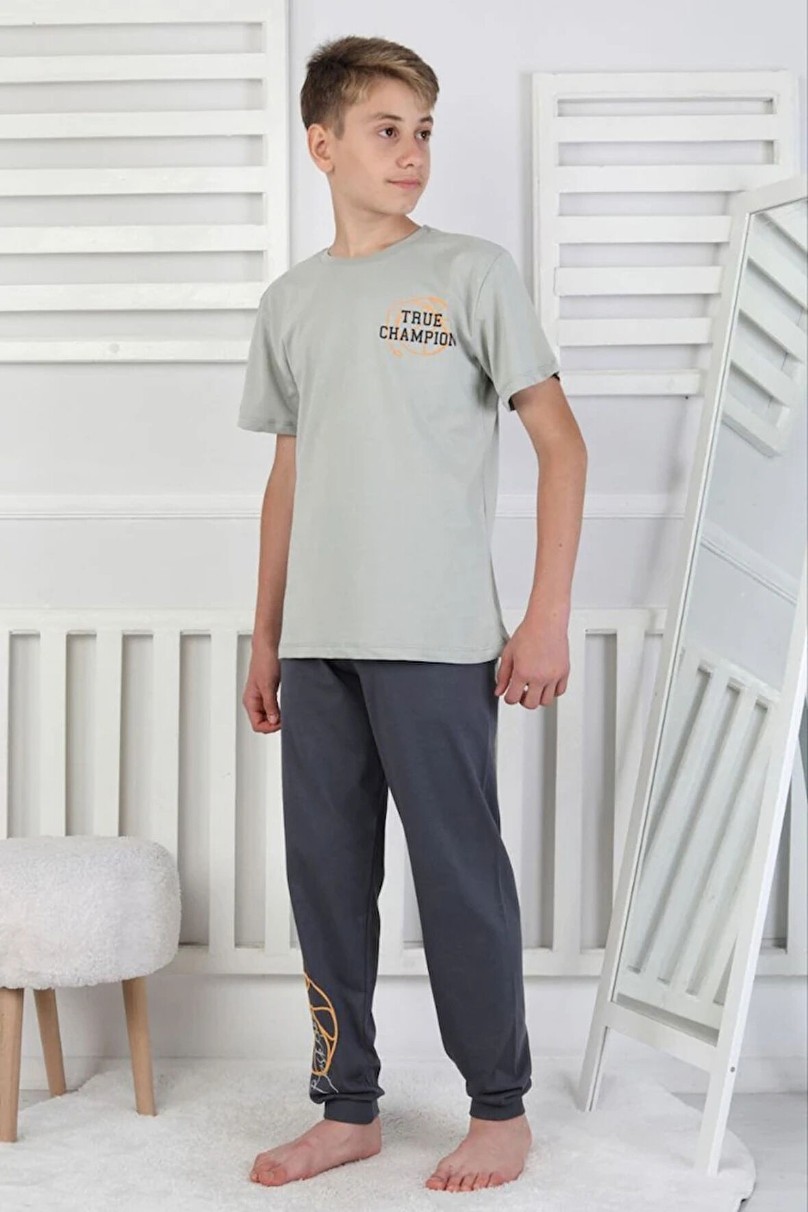 İSOB Gri Basketbol Topu Desenli %100 Pamuk Kısa Kollu Erkek Çocuk Pijama Takımı 8-13 Yaş 41516-G