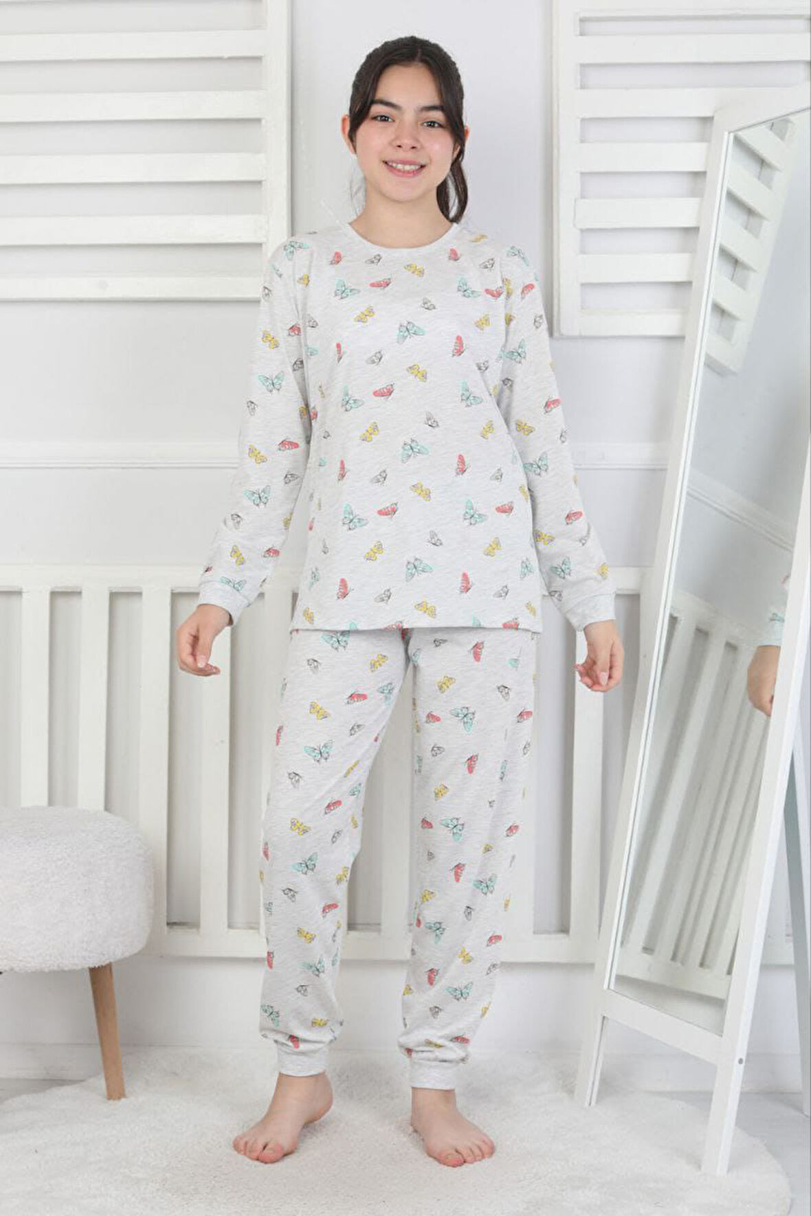 İSOB Gri Kelebek Desenli %100 Pamuk Kız Çocuk Pijama Takımı 3-13 Yaş 51420