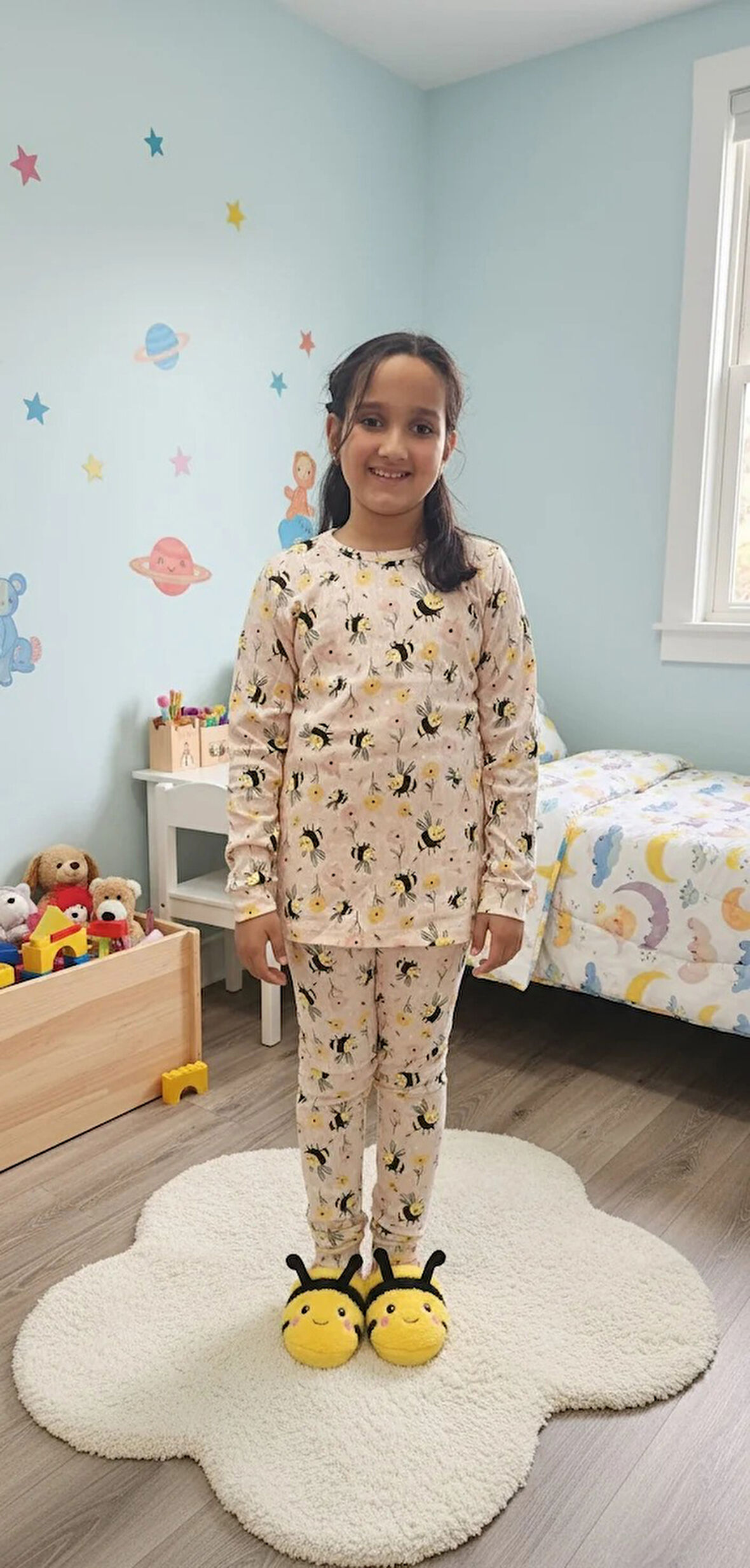YAĞMUR Pudra Arı Desenli %100 Pamuk Fitilli Kumaş Kız Çocuk Pijama Takımı 1-12 Yaş 1006