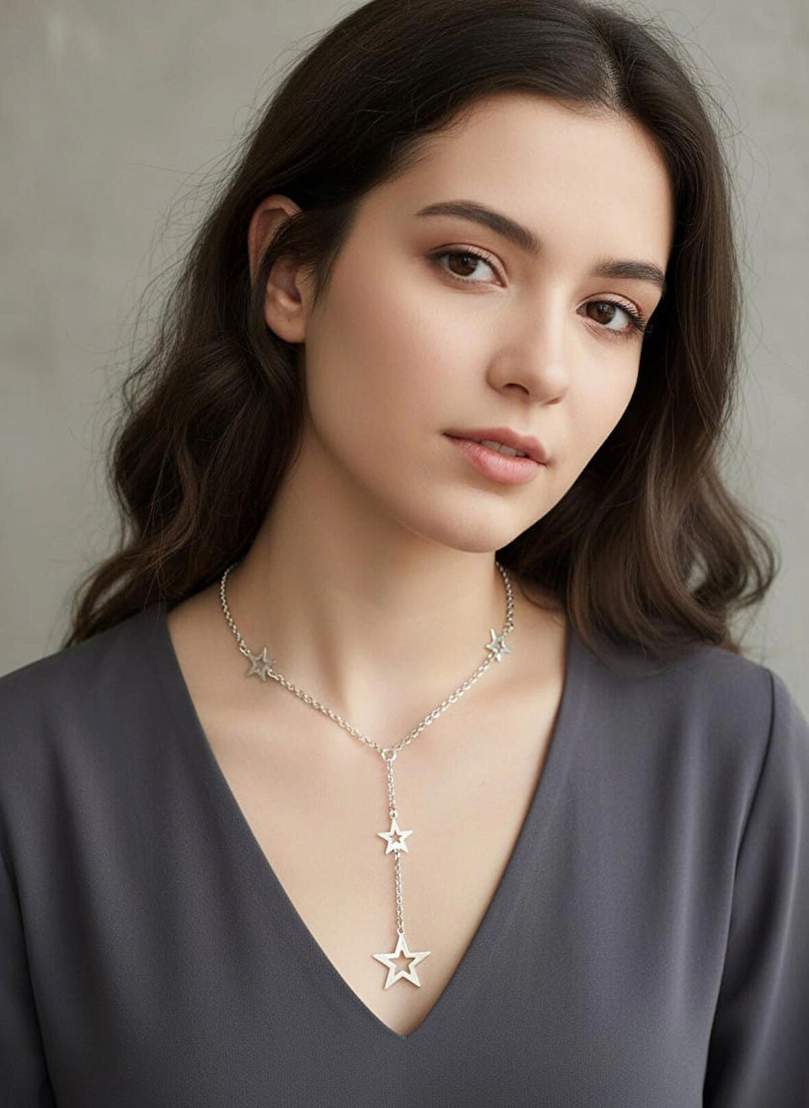 Kadın 925 Ayar Gümüş Uzun Sallantılı Taşsız Yıldız Desenli Kolye