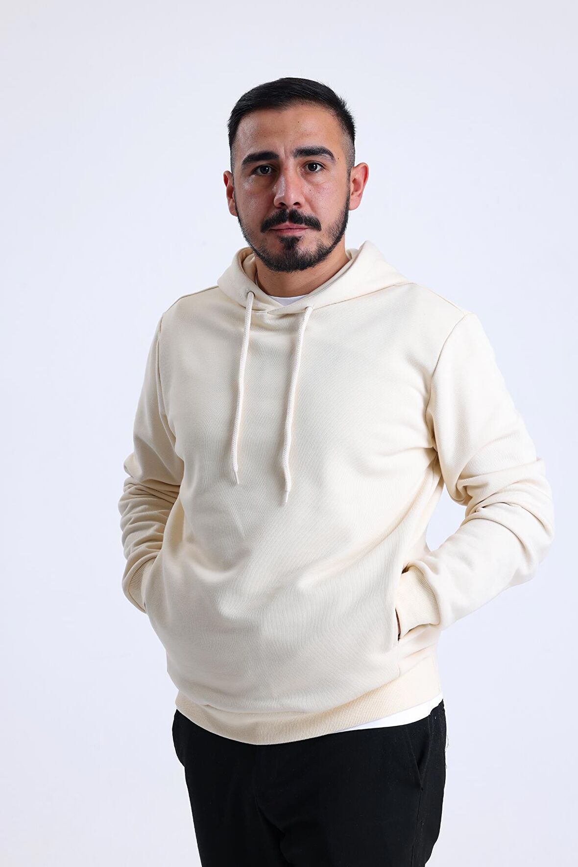 Ekru Yandan Cepli Kapüşonlu Sweatshirt