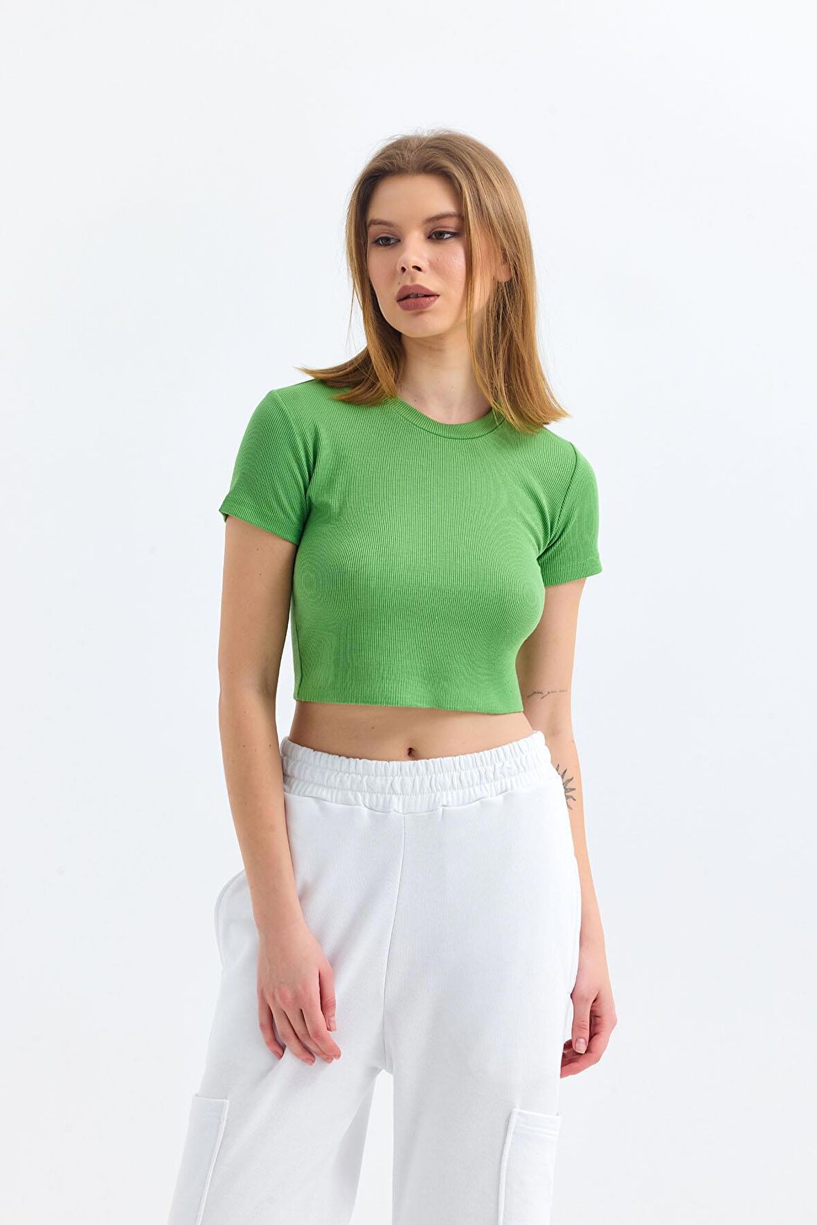 Yeşil Bisiklet Yaka Kısa Kollu Kaşkorse Crop Bluz