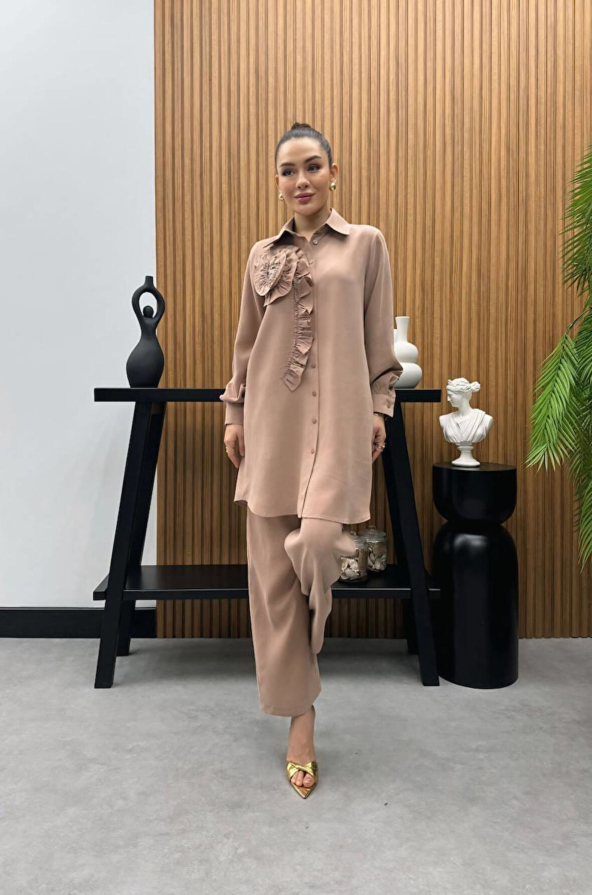 Premium Kalite TNCL Kumaş Çiçek Detaylı İkili Takım Tesettür Takım